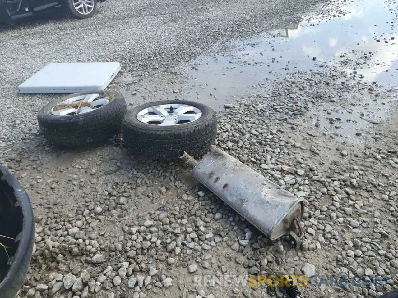 12 Photograph of a damaged car 3C4NJDBB4KT641523 JEEP COMPASS 2019
