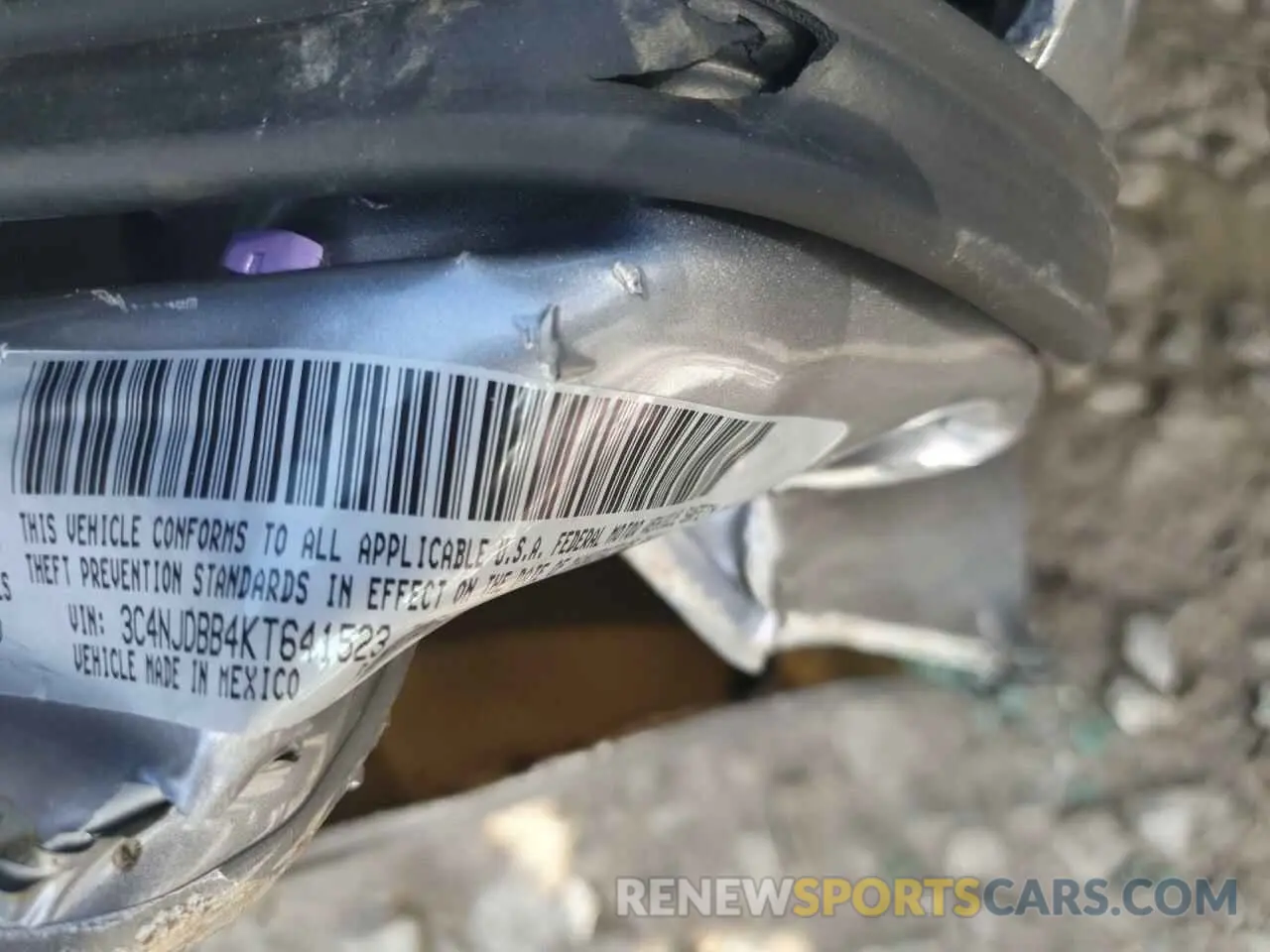 13 Photograph of a damaged car 3C4NJDBB4KT641523 JEEP COMPASS 2019
