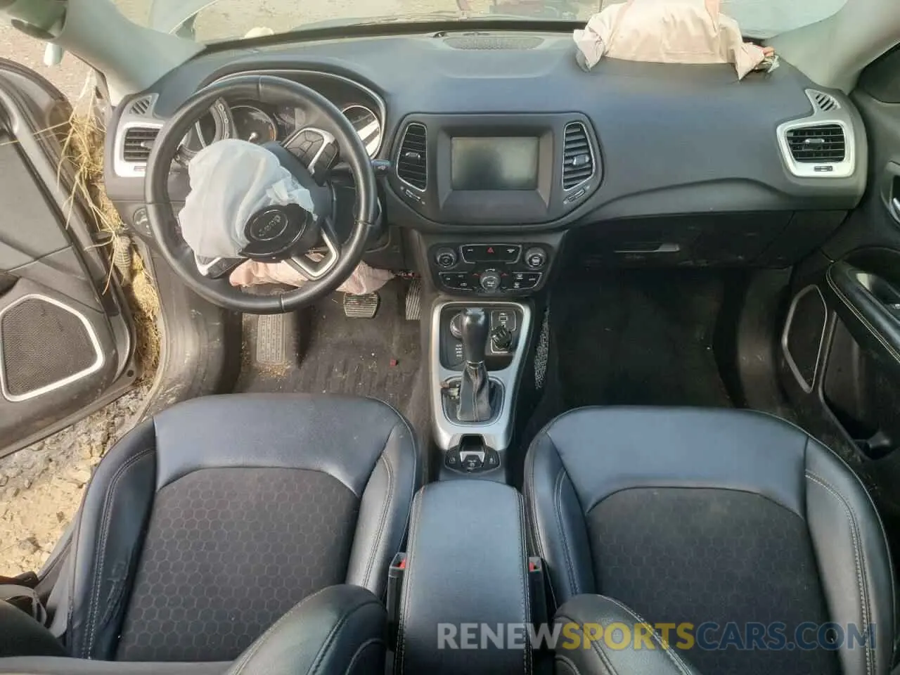 8 Photograph of a damaged car 3C4NJDBB4KT641523 JEEP COMPASS 2019