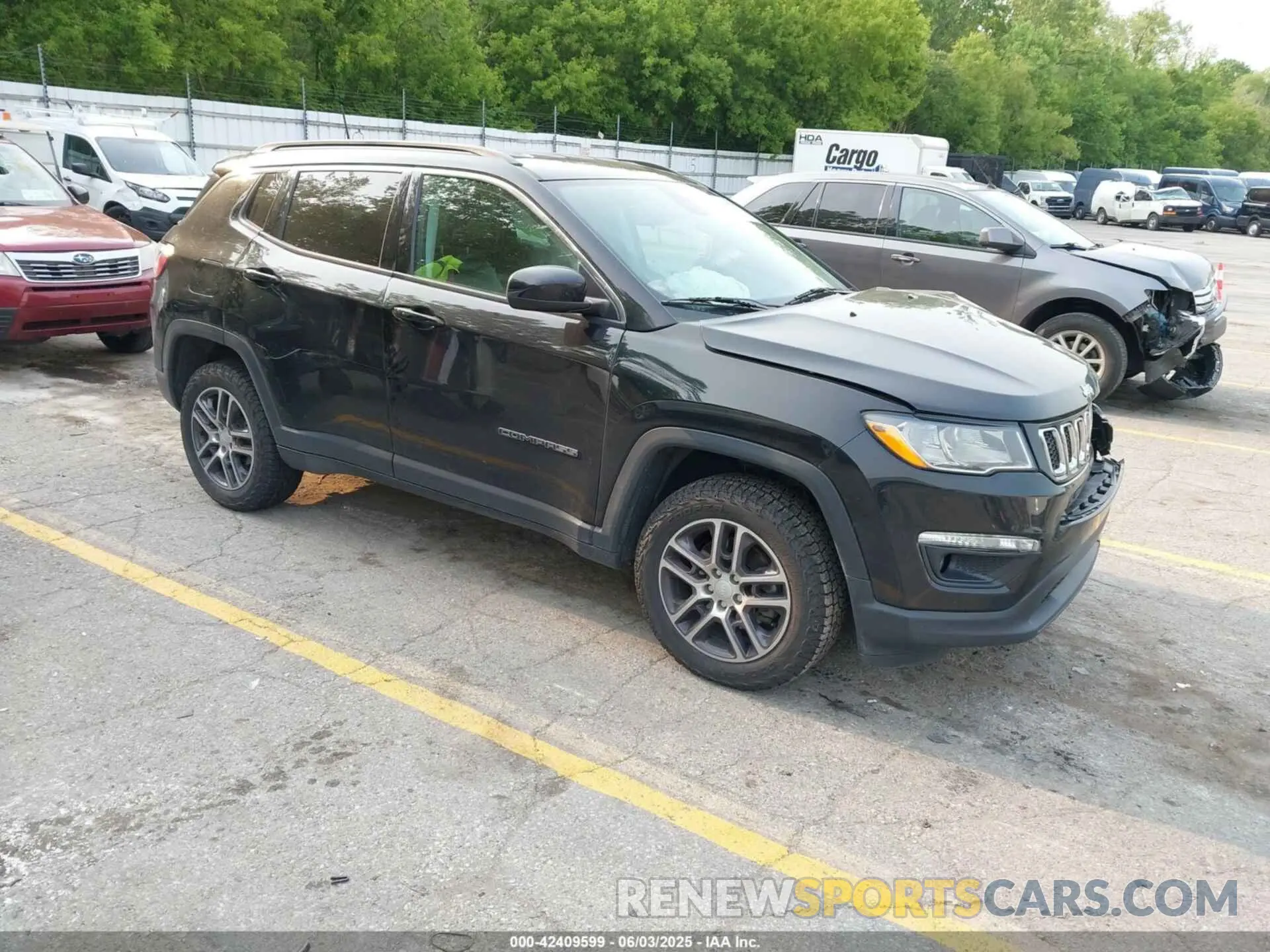 1 Photograph of a damaged car 3C4NJDBB4KT653493 JEEP COMPASS 2019