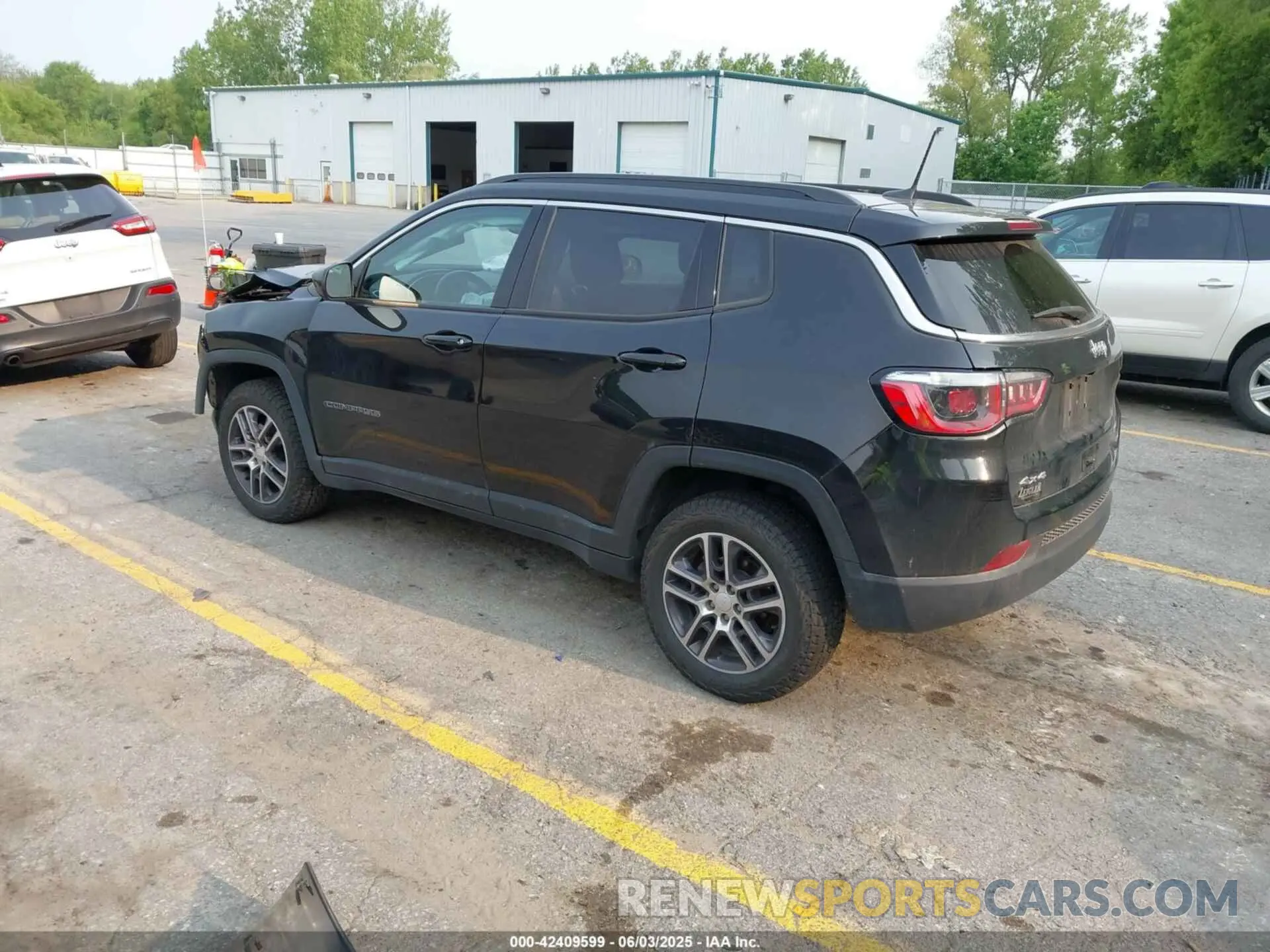 3 Photograph of a damaged car 3C4NJDBB4KT653493 JEEP COMPASS 2019