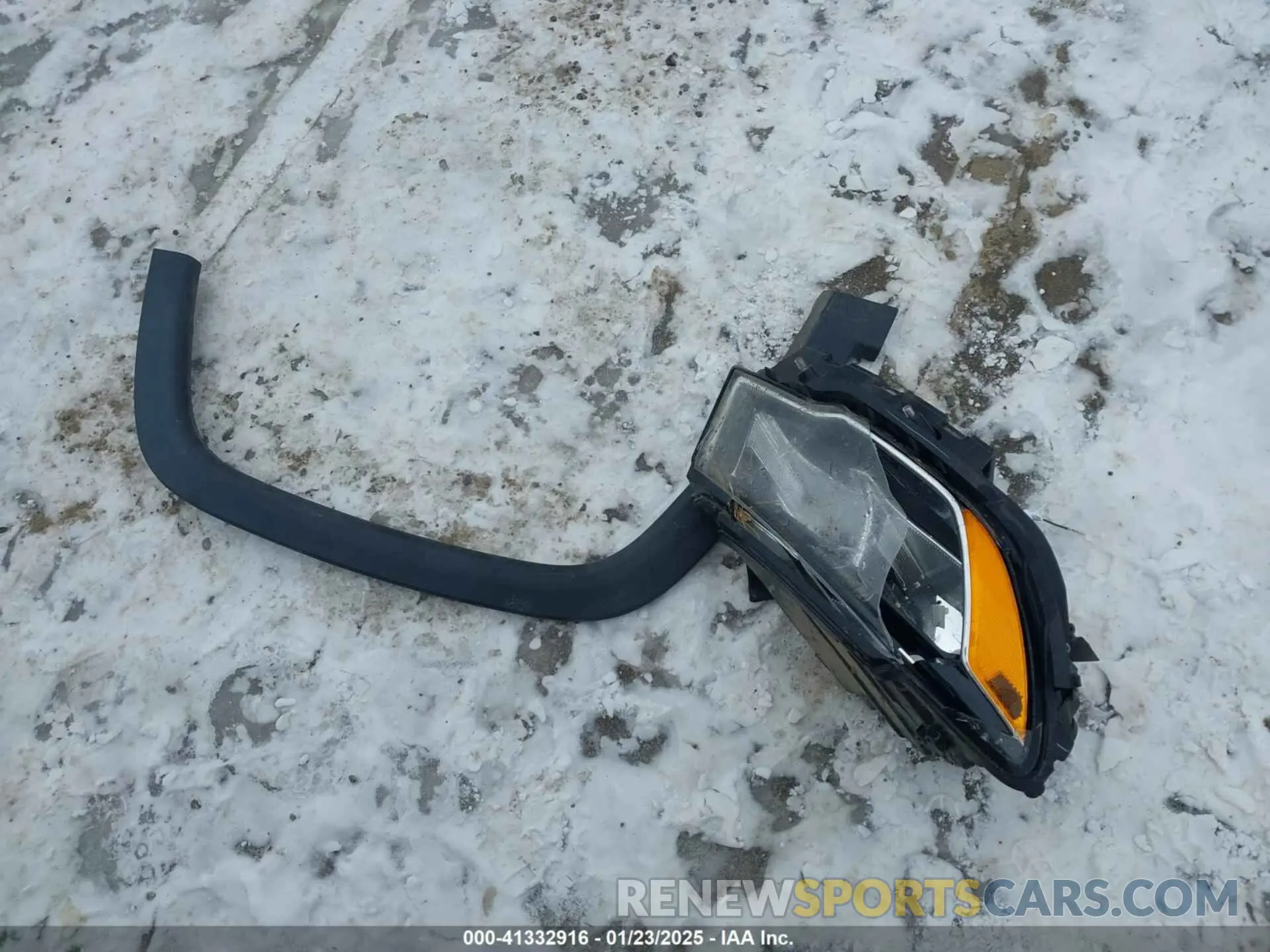 12 Photograph of a damaged car 3C4NJDBB4KT670309 JEEP COMPASS 2019