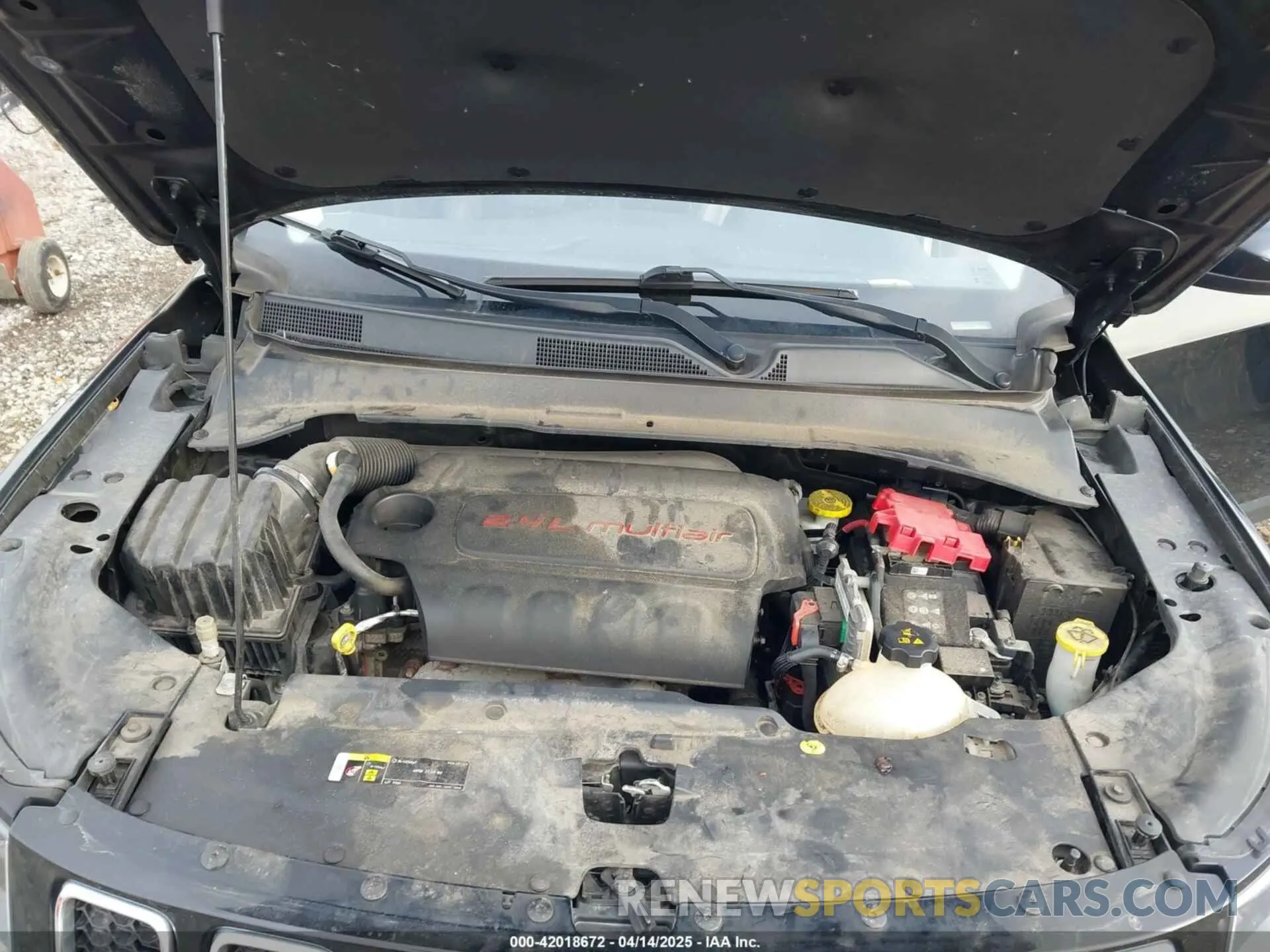 10 Photograph of a damaged car 3C4NJDBB4KT733568 JEEP COMPASS 2019