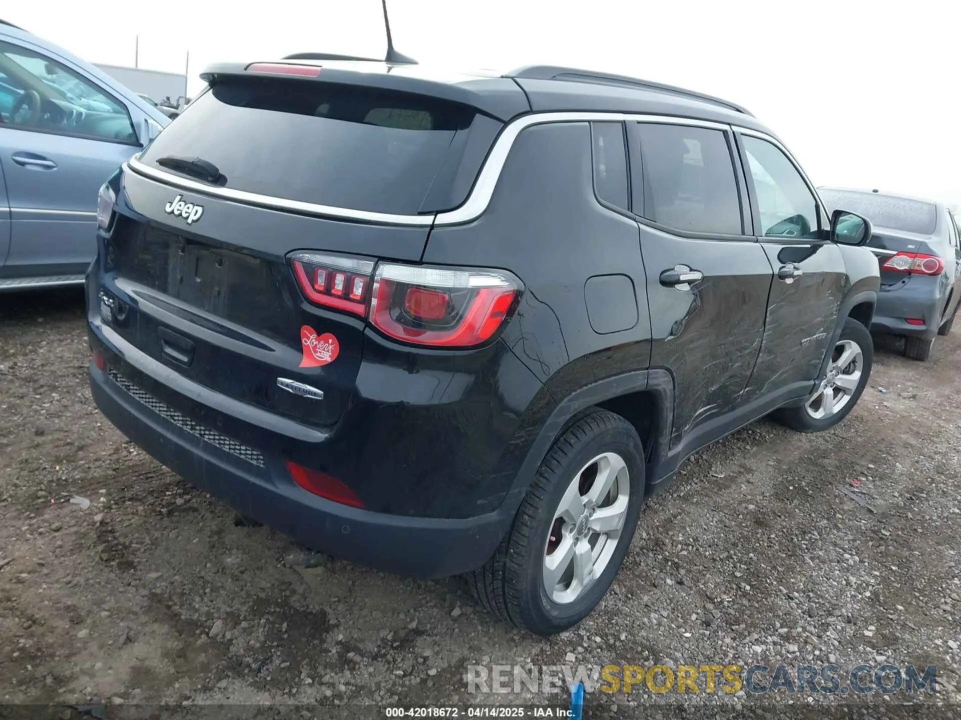 4 Photograph of a damaged car 3C4NJDBB4KT733568 JEEP COMPASS 2019