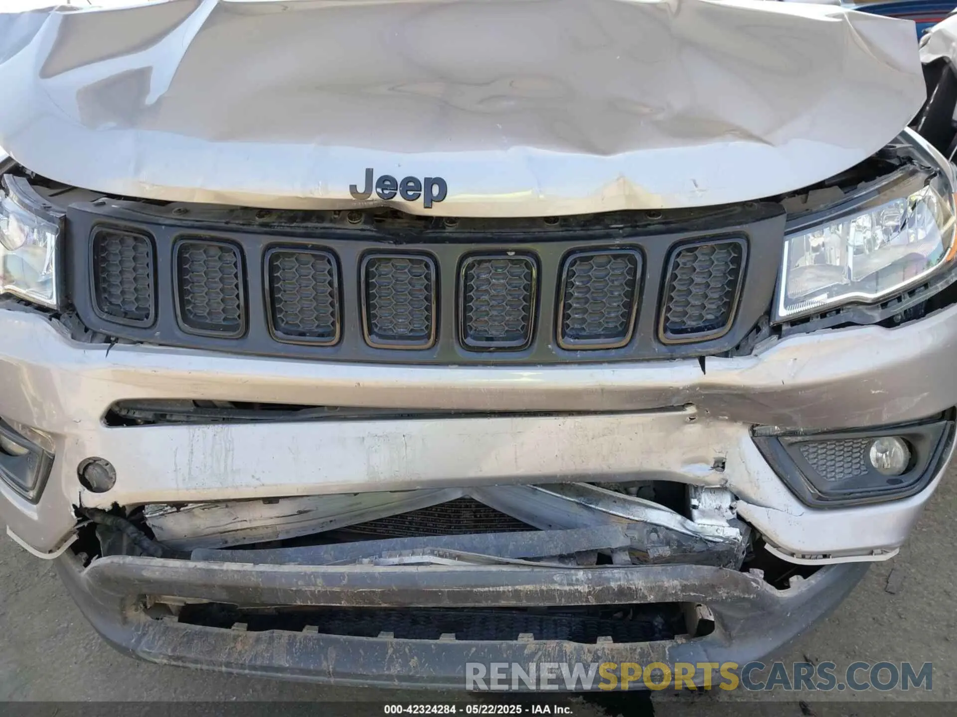 6 Photograph of a damaged car 3C4NJDBB4KT754484 JEEP COMPASS 2019