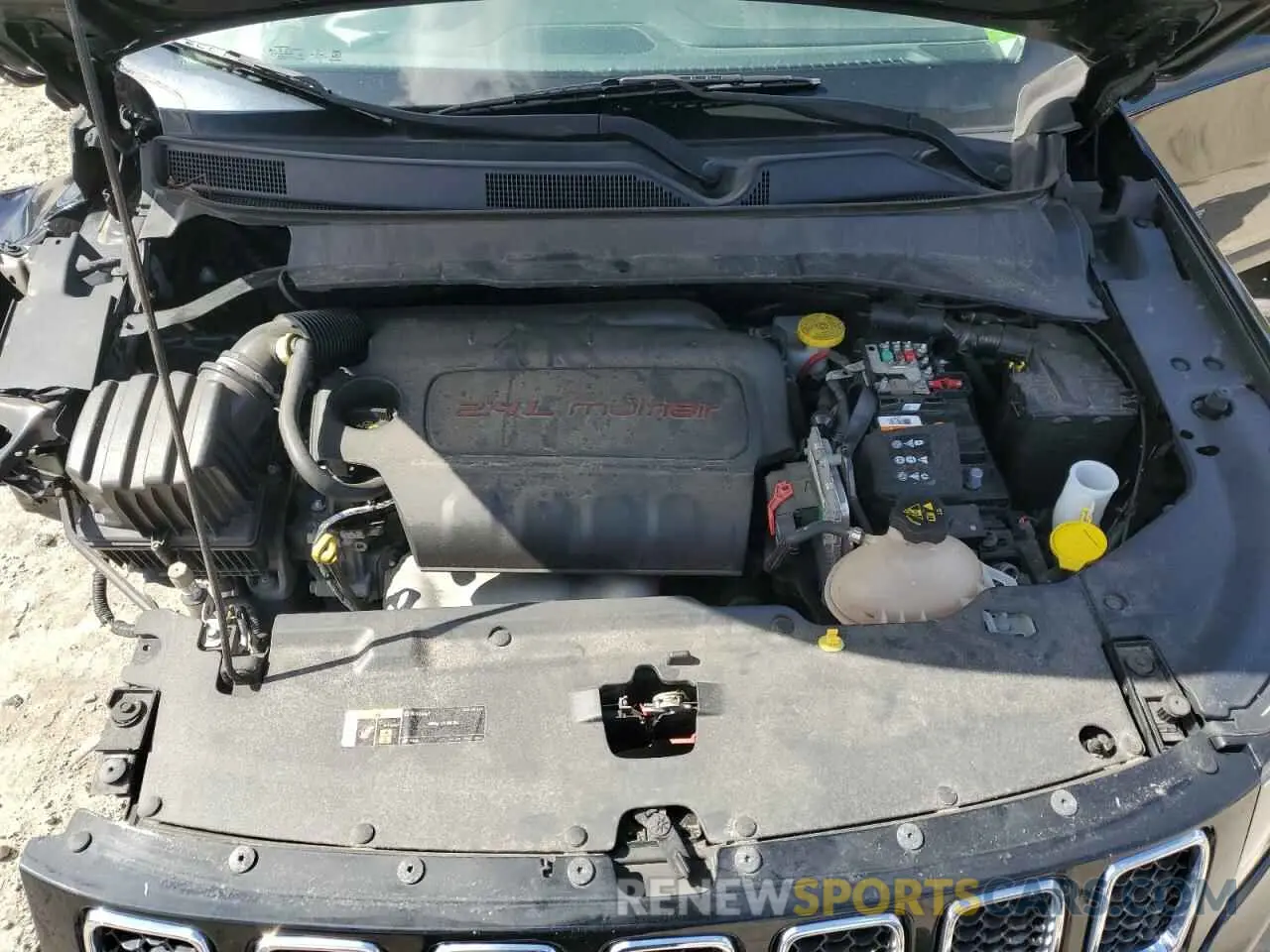 13 Photograph of a damaged car 3C4NJDBB5KT593286 JEEP COMPASS 2019