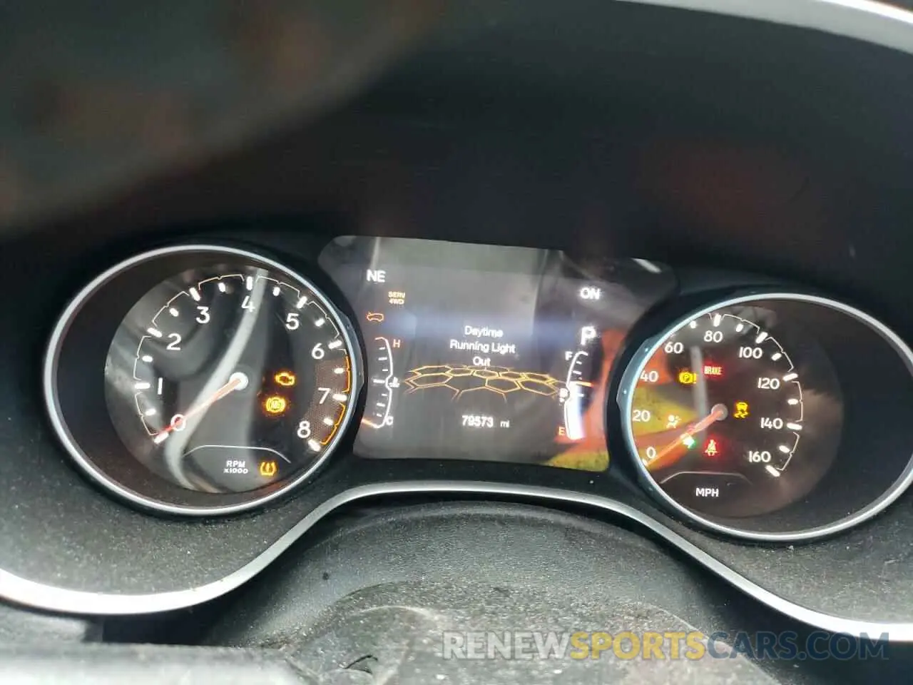 9 Photograph of a damaged car 3C4NJDBB5KT593286 JEEP COMPASS 2019