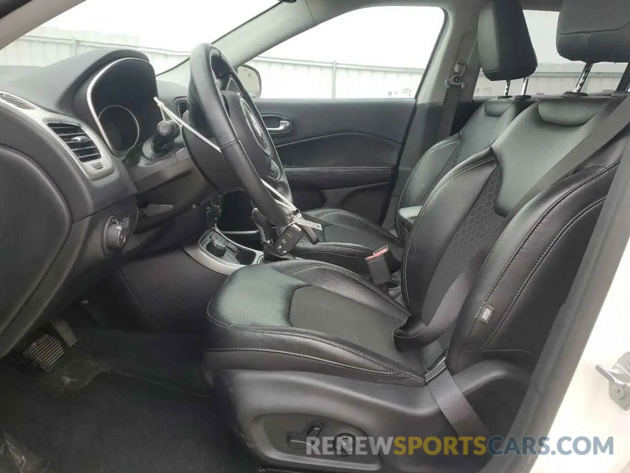 7 Photograph of a damaged car 3C4NJDBB5KT595474 JEEP COMPASS 2019