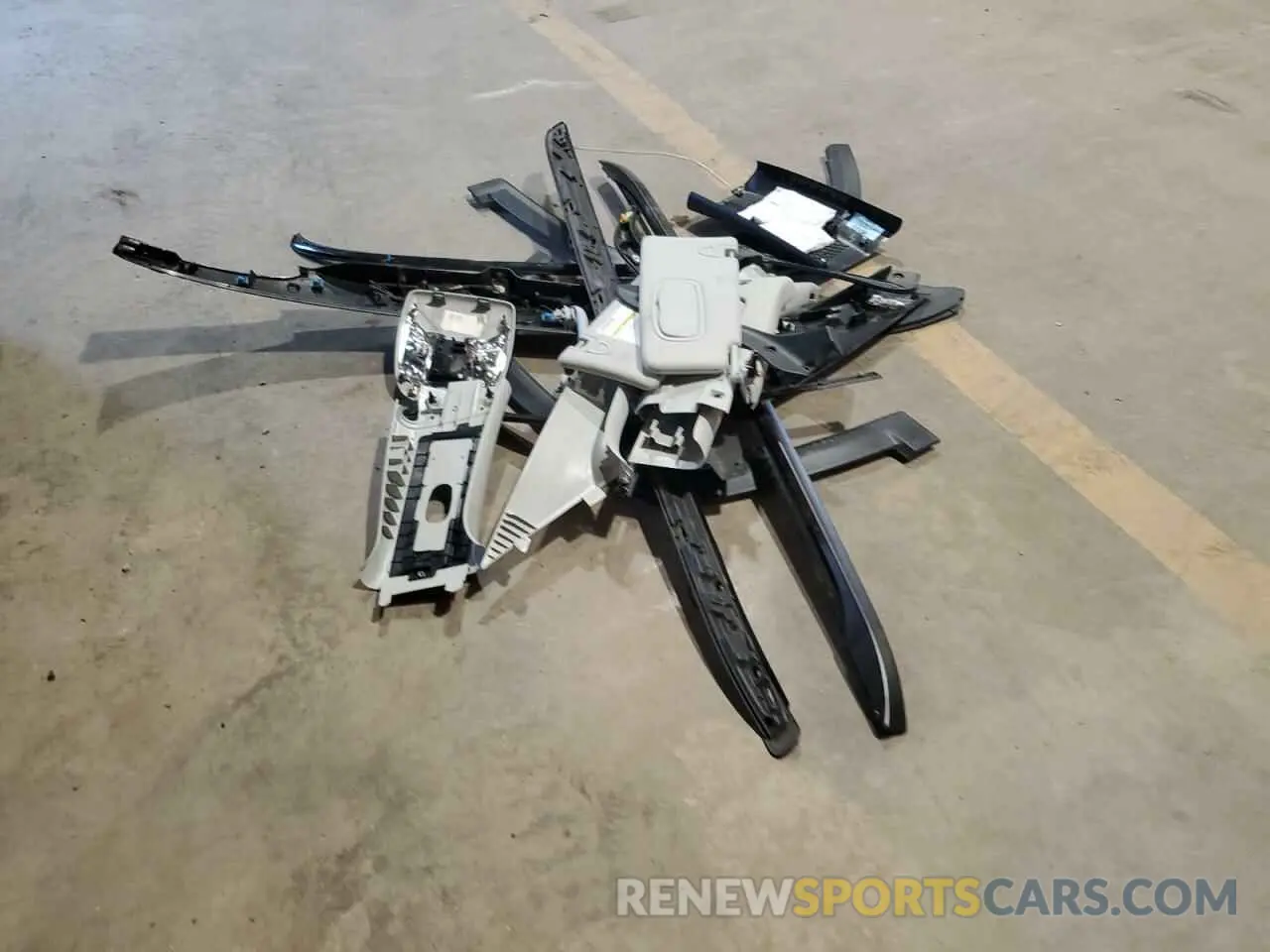 13 Photograph of a damaged car 3C4NJDBB5KT724071 JEEP COMPASS 2019