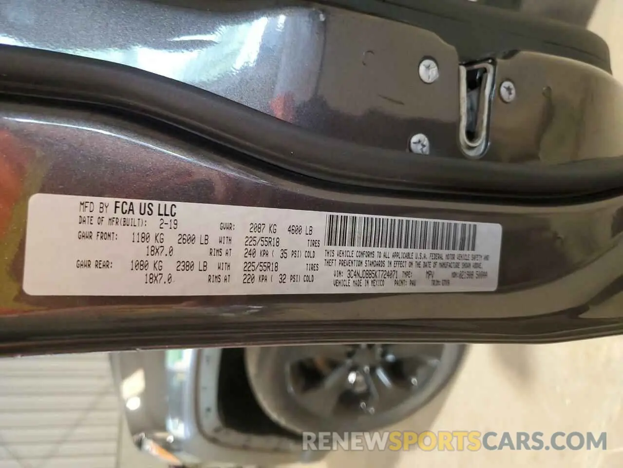 14 Photograph of a damaged car 3C4NJDBB5KT724071 JEEP COMPASS 2019