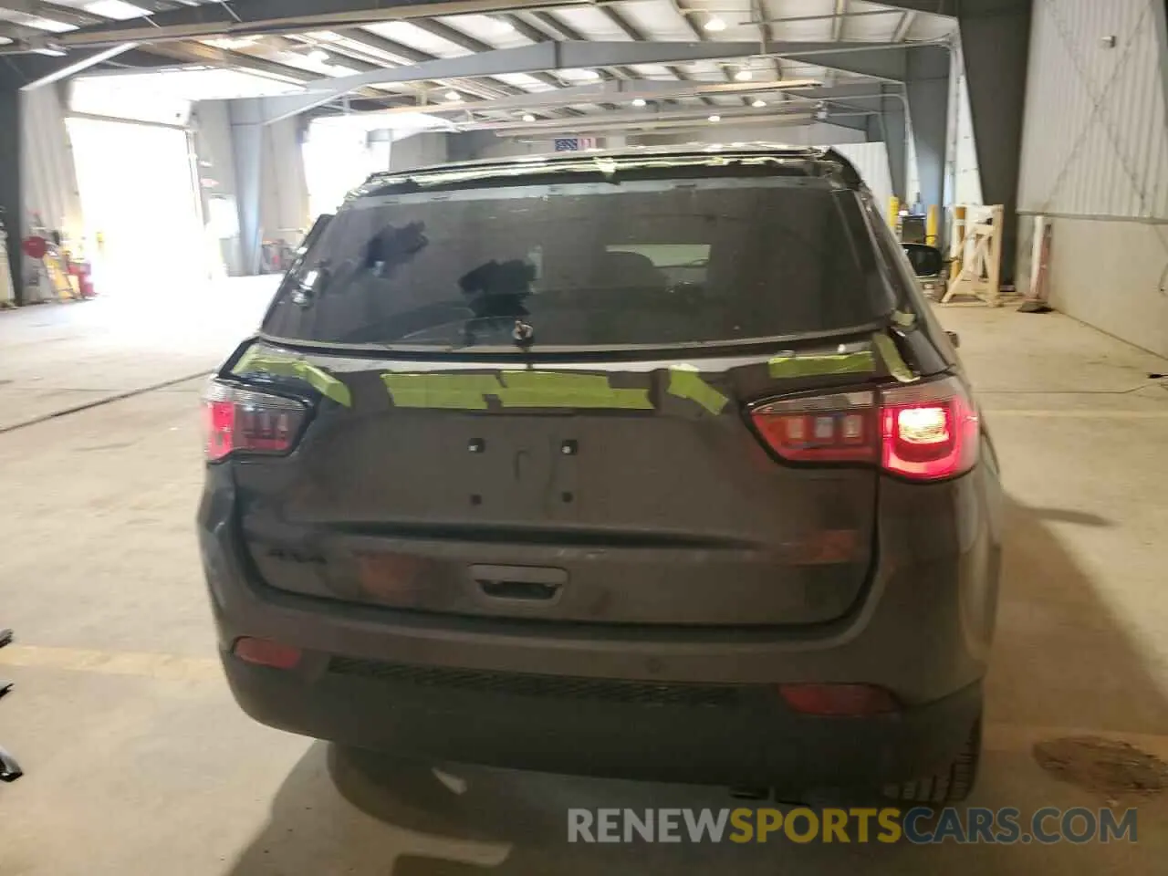 6 Photograph of a damaged car 3C4NJDBB5KT724071 JEEP COMPASS 2019
