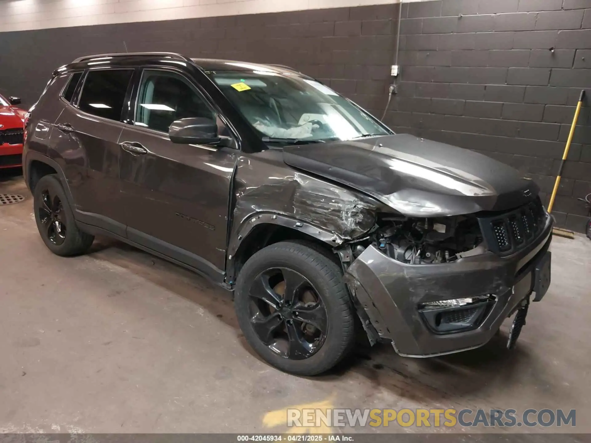 1 Photograph of a damaged car 3C4NJDBB5KT787672 JEEP COMPASS 2019