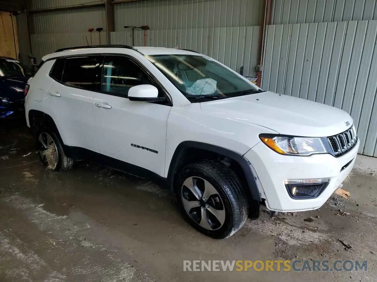 4 Photograph of a damaged car 3C4NJDBB6KT598559 JEEP COMPASS 2019