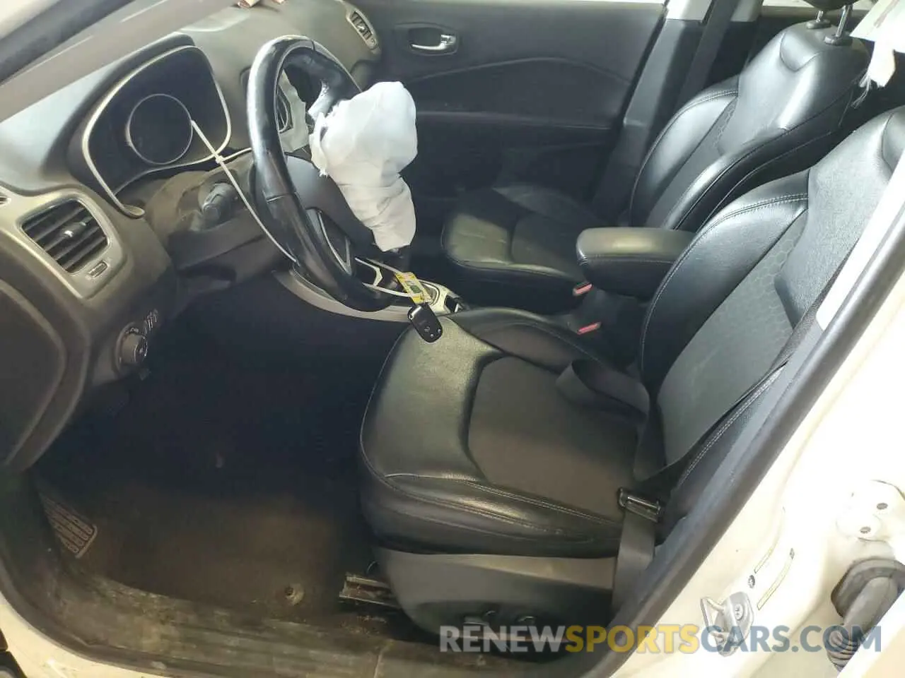 7 Photograph of a damaged car 3C4NJDBB6KT598559 JEEP COMPASS 2019