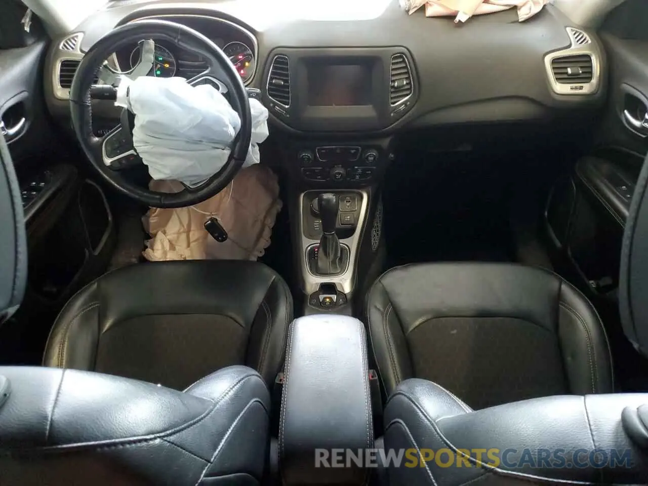 8 Photograph of a damaged car 3C4NJDBB6KT598559 JEEP COMPASS 2019