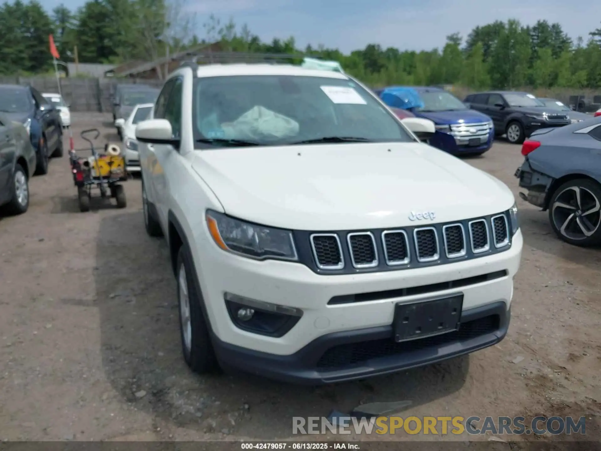 12 Photograph of a damaged car 3C4NJDBB6KT601993 JEEP COMPASS 2019