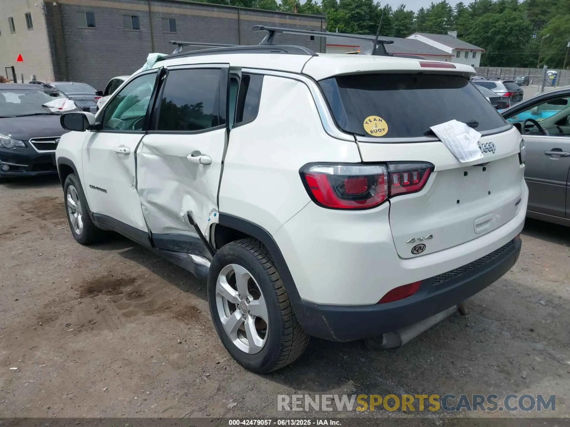 3 Photograph of a damaged car 3C4NJDBB6KT601993 JEEP COMPASS 2019