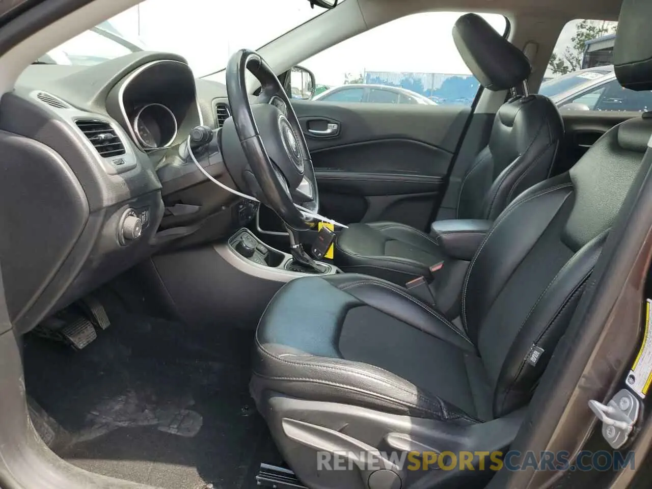7 Photograph of a damaged car 3C4NJDBB6KT650403 JEEP COMPASS 2019