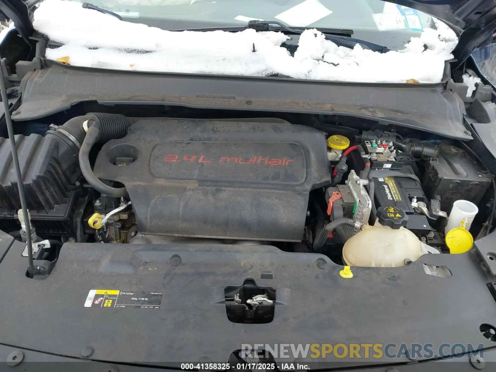 10 Photograph of a damaged car 3C4NJDBB6KT683627 JEEP COMPASS 2019