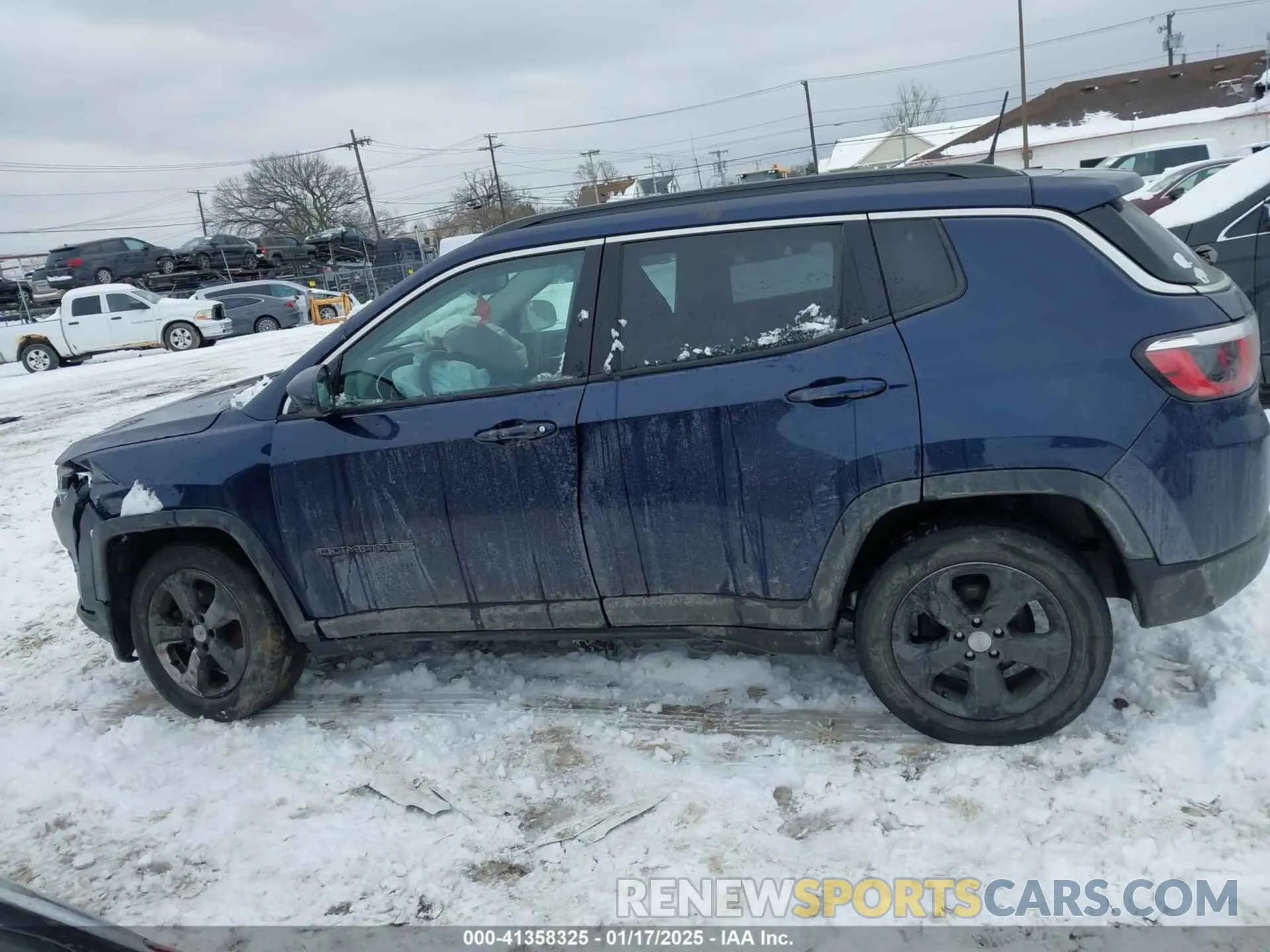 14 Photograph of a damaged car 3C4NJDBB6KT683627 JEEP COMPASS 2019