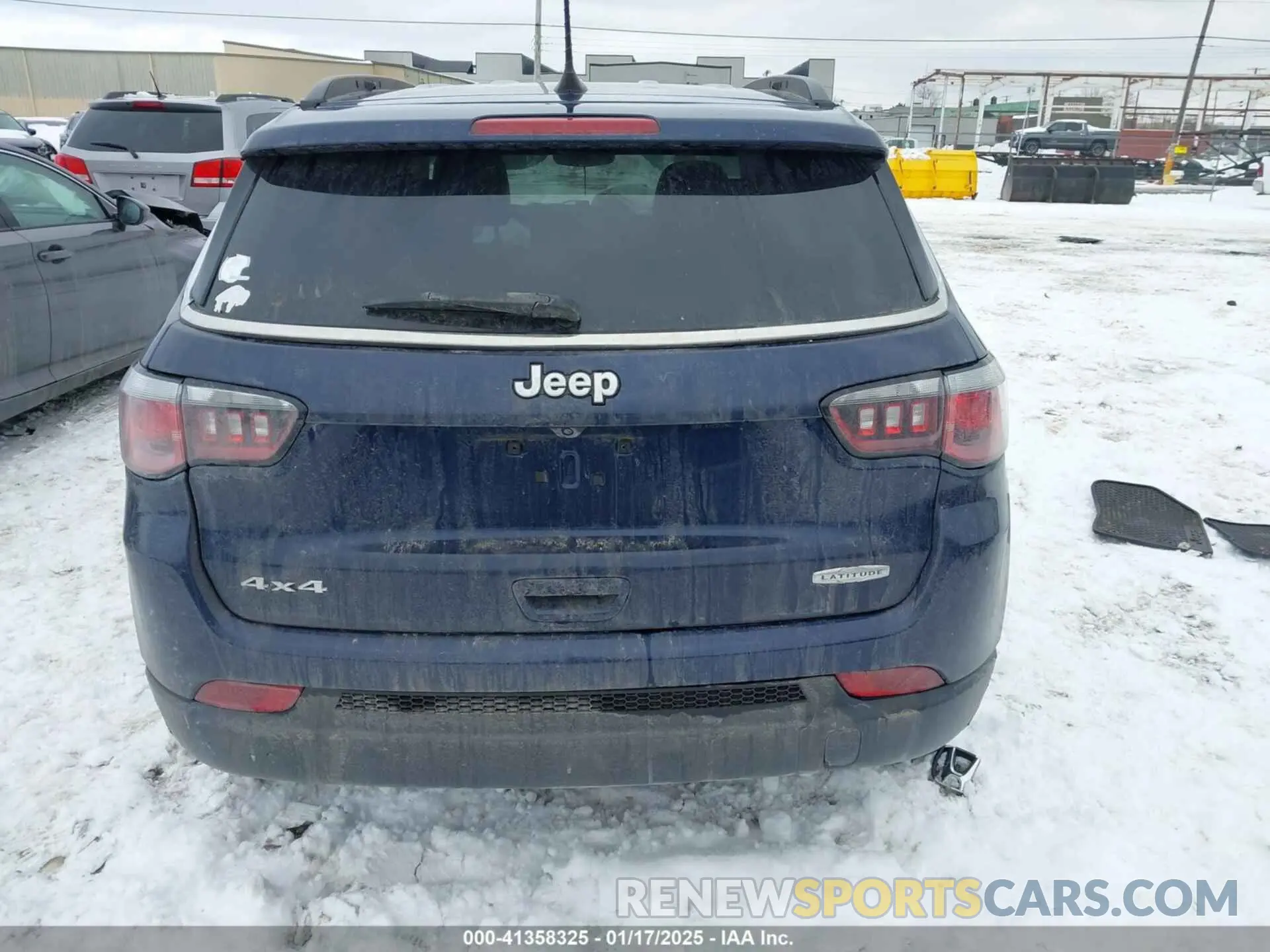 16 Photograph of a damaged car 3C4NJDBB6KT683627 JEEP COMPASS 2019