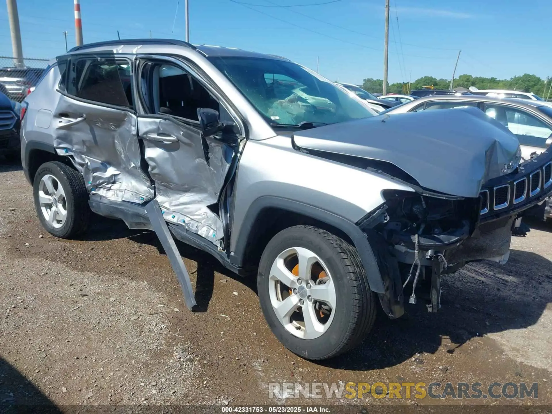 1 Photograph of a damaged car 3C4NJDBB6KT697110 JEEP COMPASS 2019