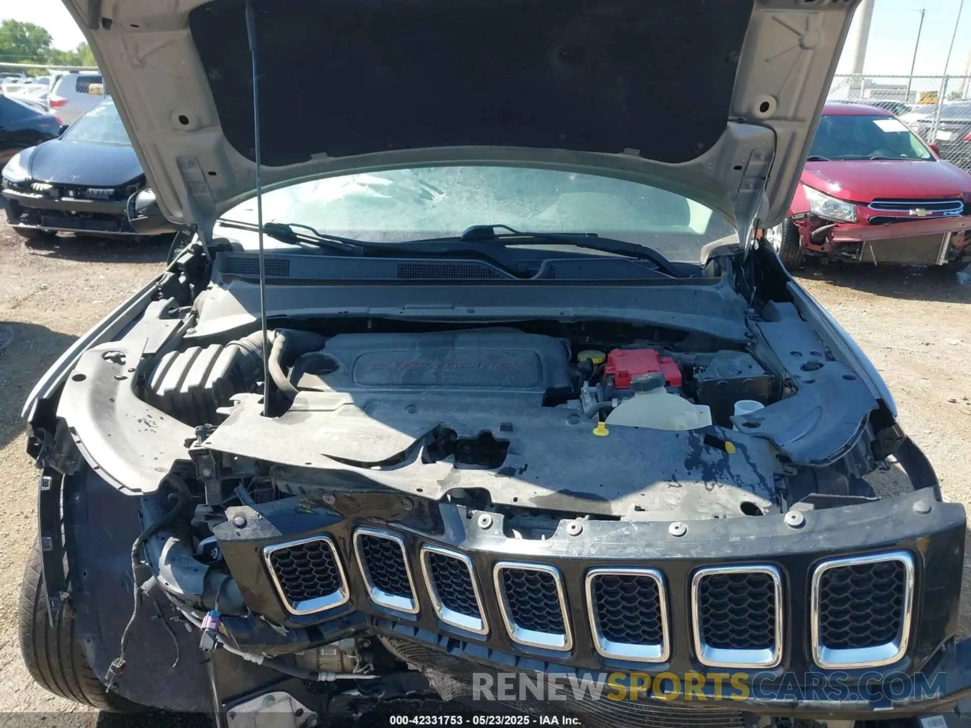 10 Photograph of a damaged car 3C4NJDBB6KT697110 JEEP COMPASS 2019