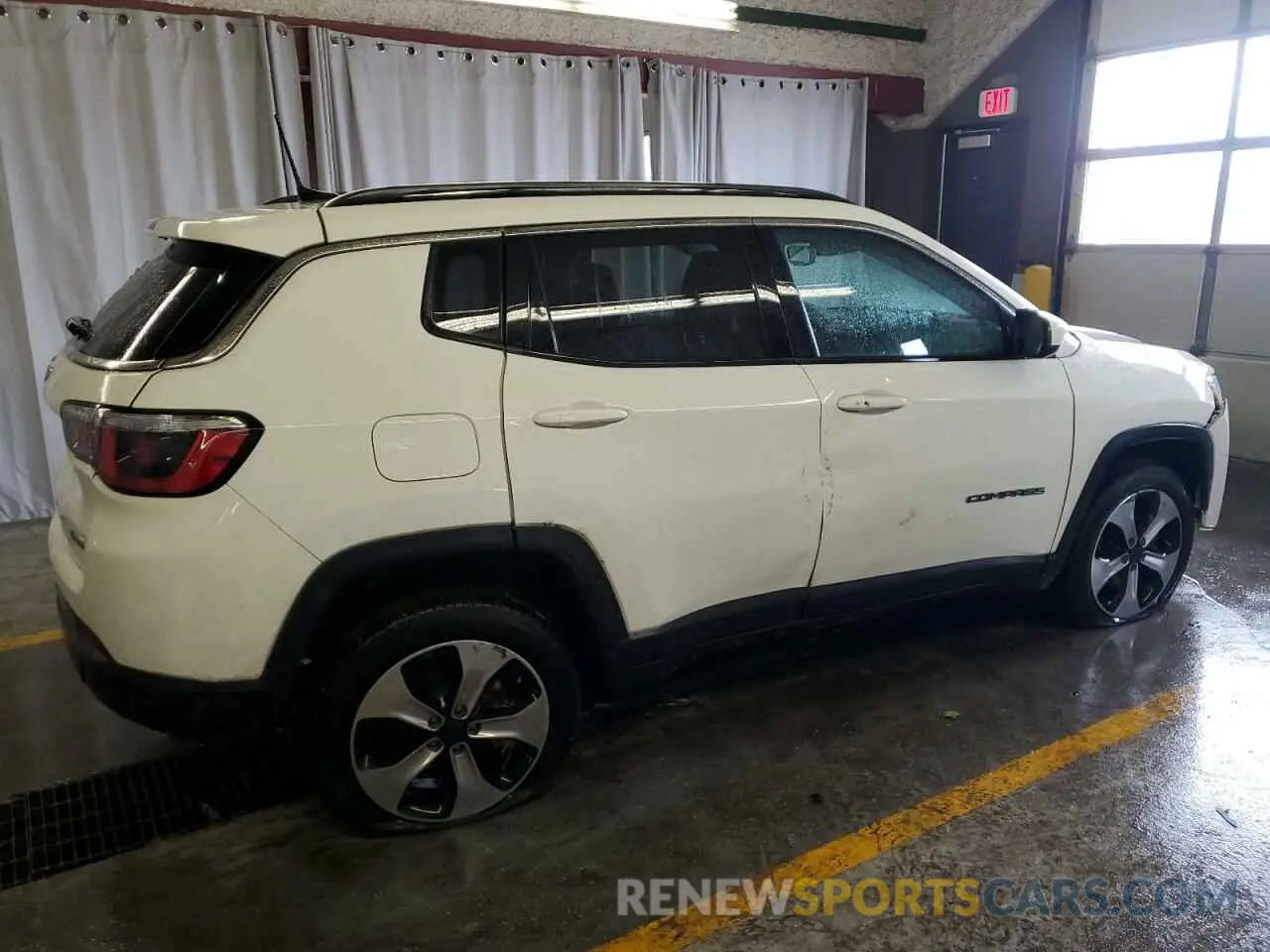 3 Photograph of a damaged car 3C4NJDBB6KT729375 JEEP COMPASS 2019