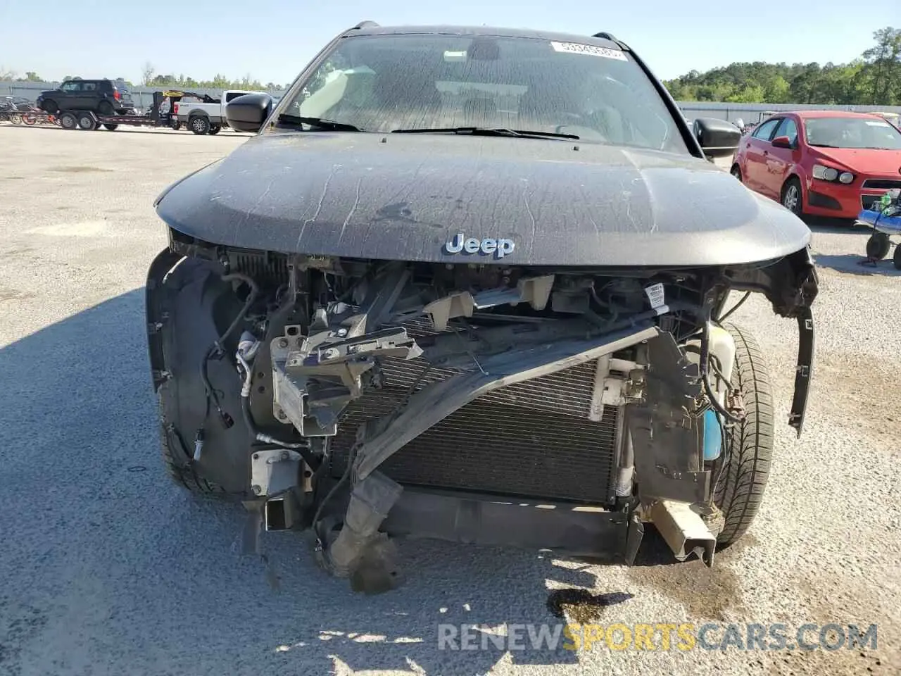 5 Photograph of a damaged car 3C4NJDBB6KT733958 JEEP COMPASS 2019