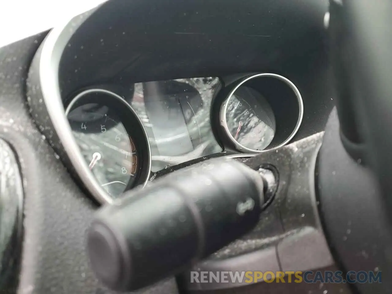 9 Photograph of a damaged car 3C4NJDBB6KT761212 JEEP COMPASS 2019
