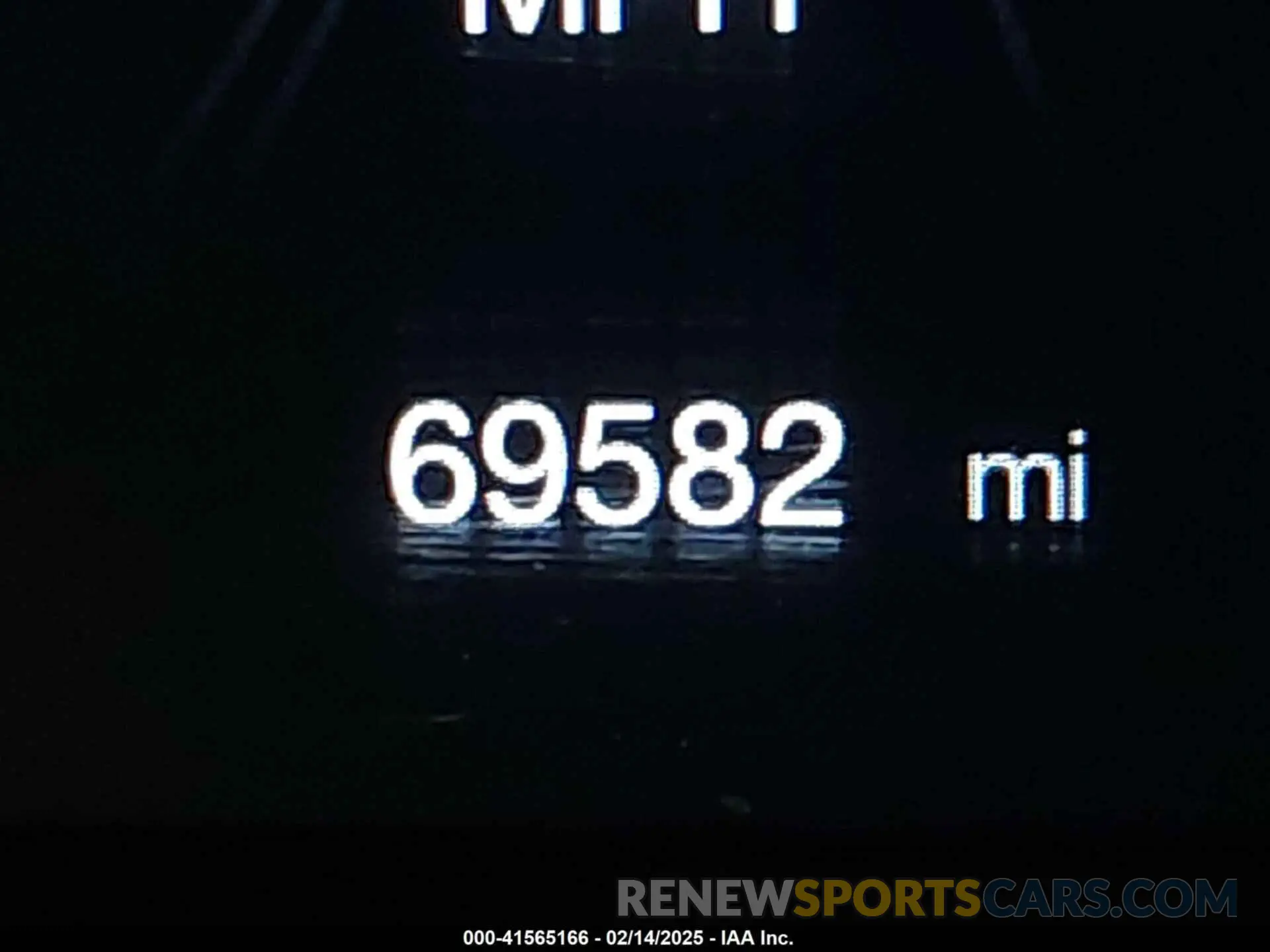 16 Photograph of a damaged car 3C4NJDBB6KT812711 JEEP COMPASS 2019
