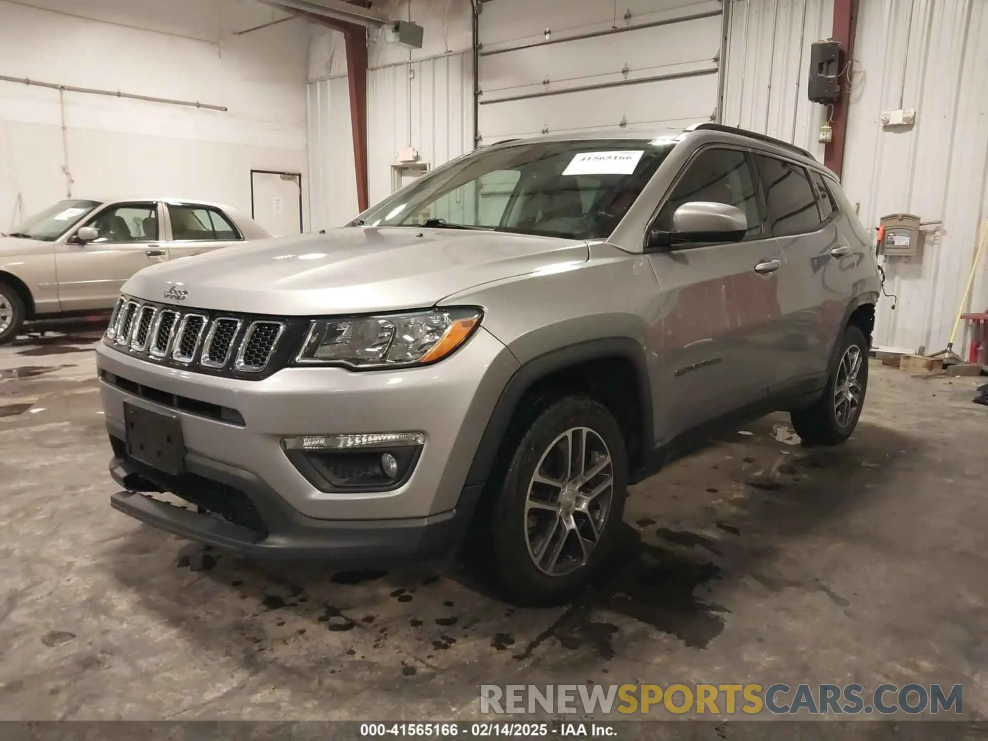 2 Photograph of a damaged car 3C4NJDBB6KT812711 JEEP COMPASS 2019