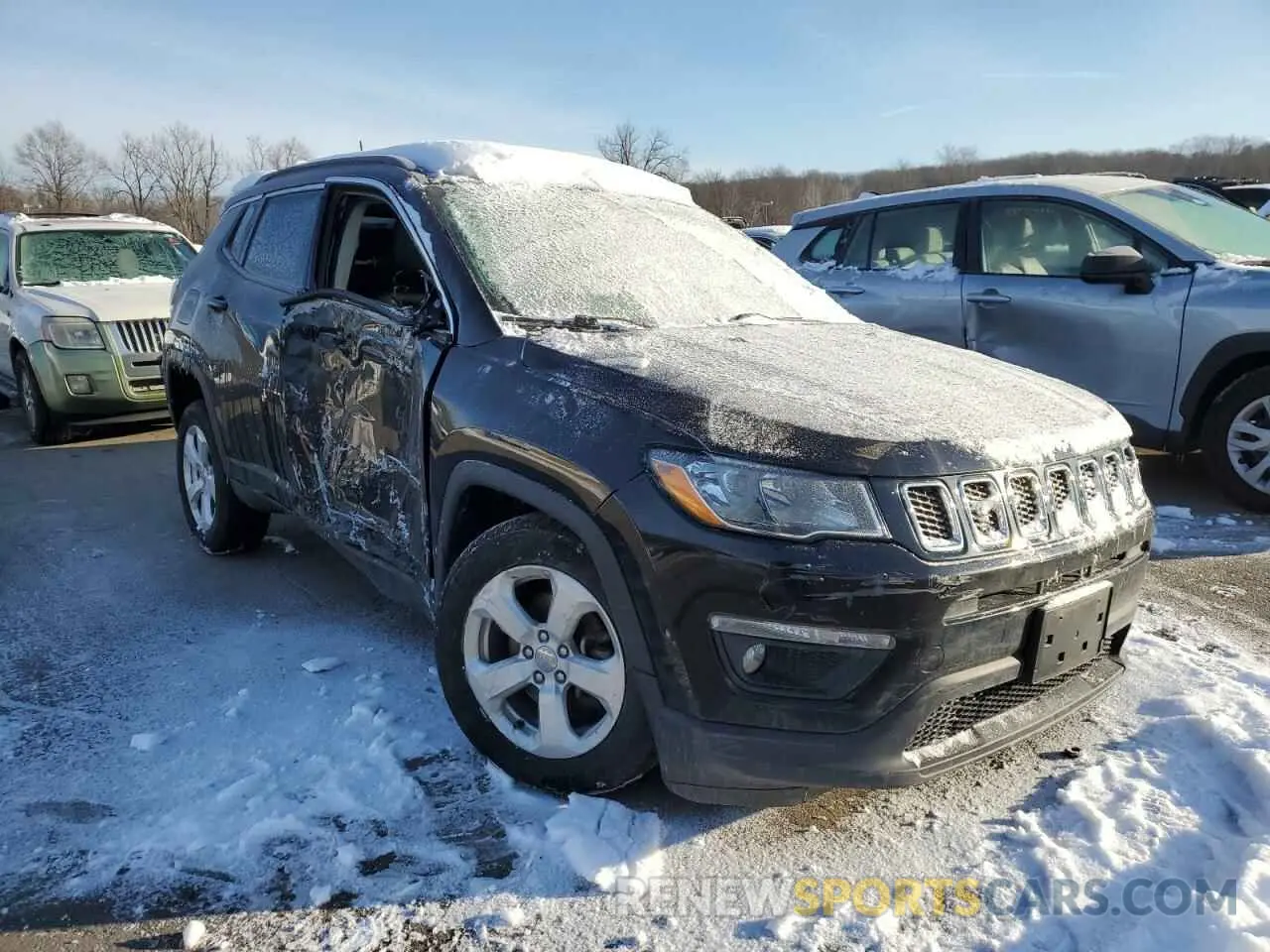 4 Photograph of a damaged car 3C4NJDBB7KT593595 JEEP COMPASS 2019