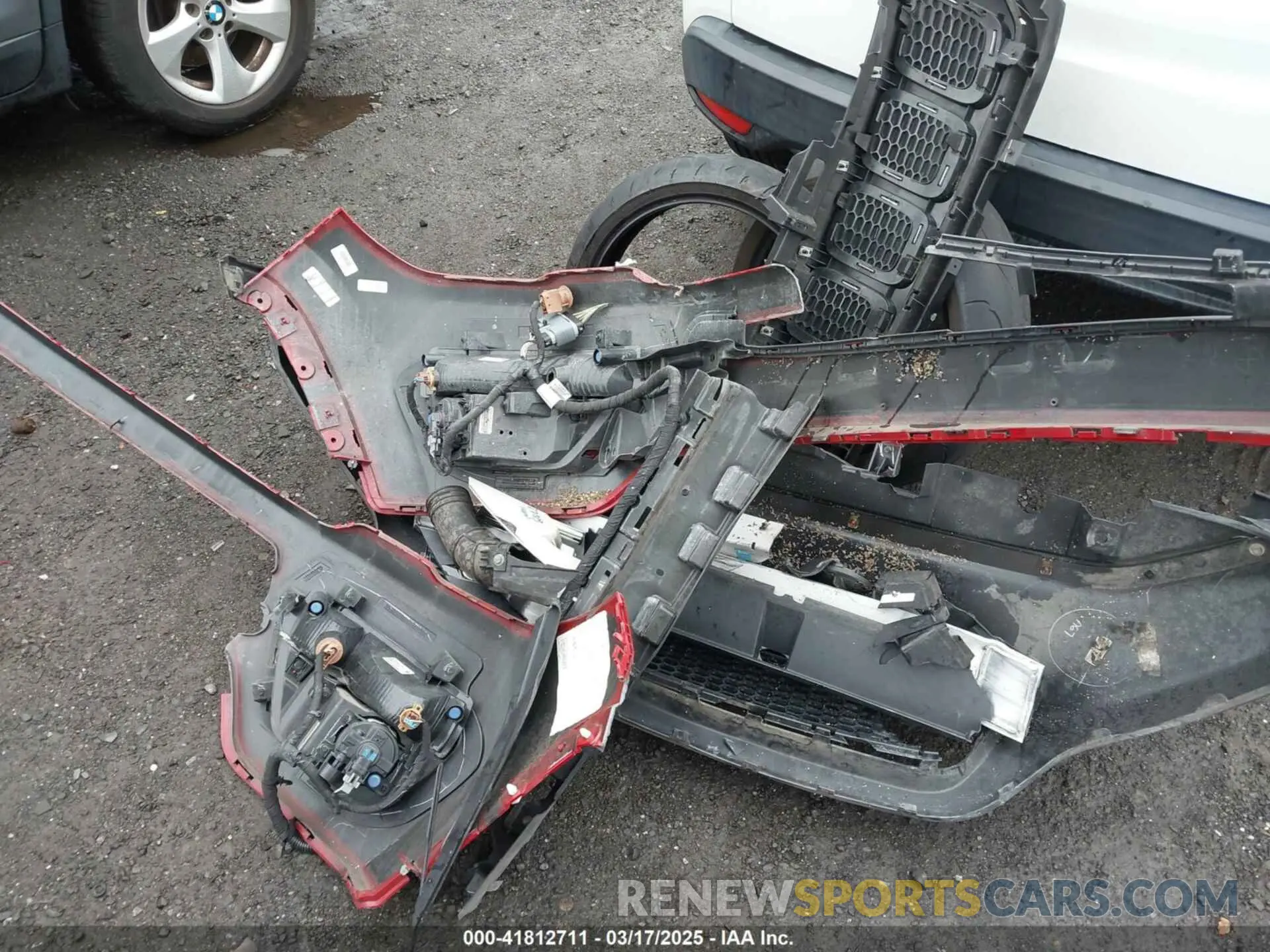 12 Photograph of a damaged car 3C4NJDBB7KT629155 JEEP COMPASS 2019