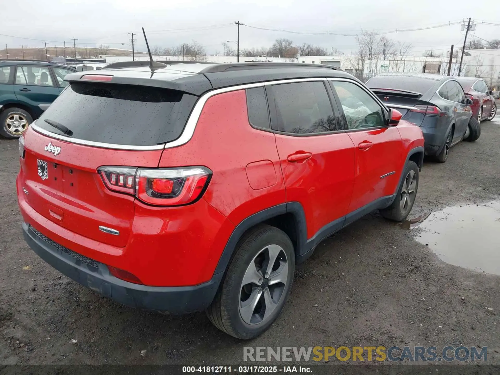 4 Photograph of a damaged car 3C4NJDBB7KT629155 JEEP COMPASS 2019