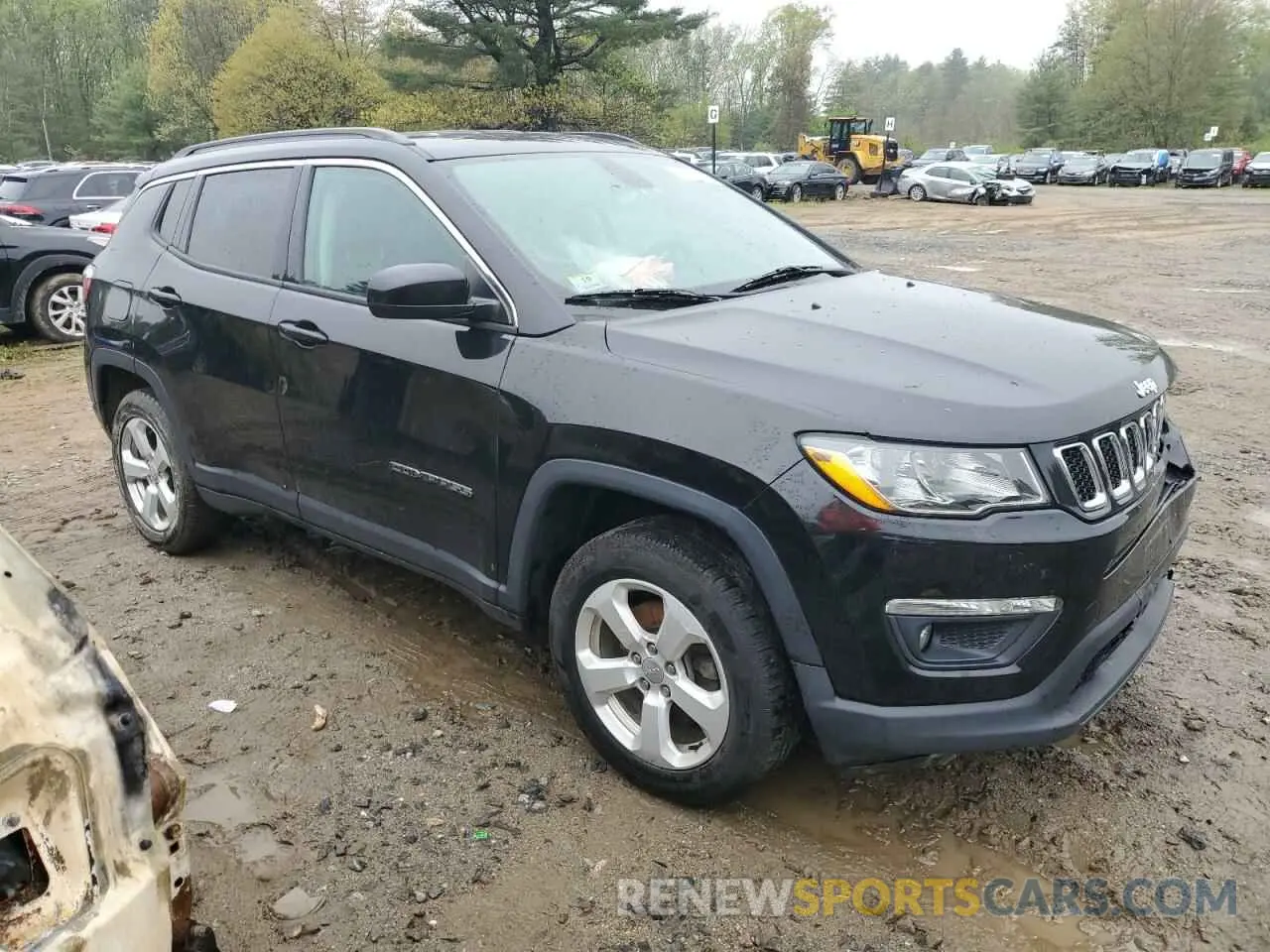4 Photograph of a damaged car 3C4NJDBB7KT648451 JEEP COMPASS 2019