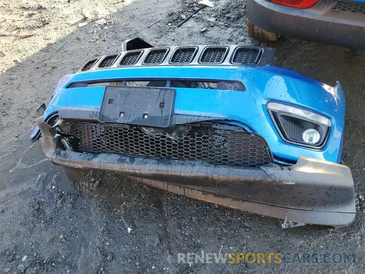 13 Photograph of a damaged car 3C4NJDBB7KT648644 JEEP COMPASS 2019