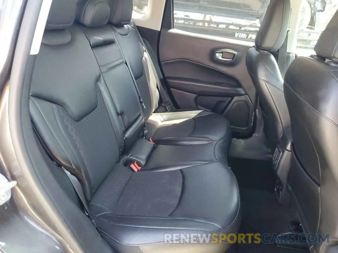 11 Photograph of a damaged car 3C4NJDBB7KT652855 JEEP COMPASS 2019