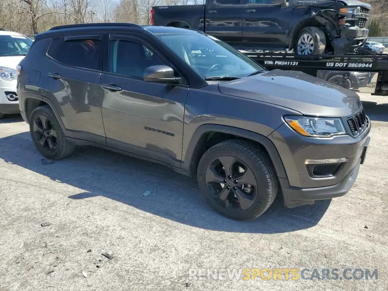 4 Photograph of a damaged car 3C4NJDBB7KT652855 JEEP COMPASS 2019