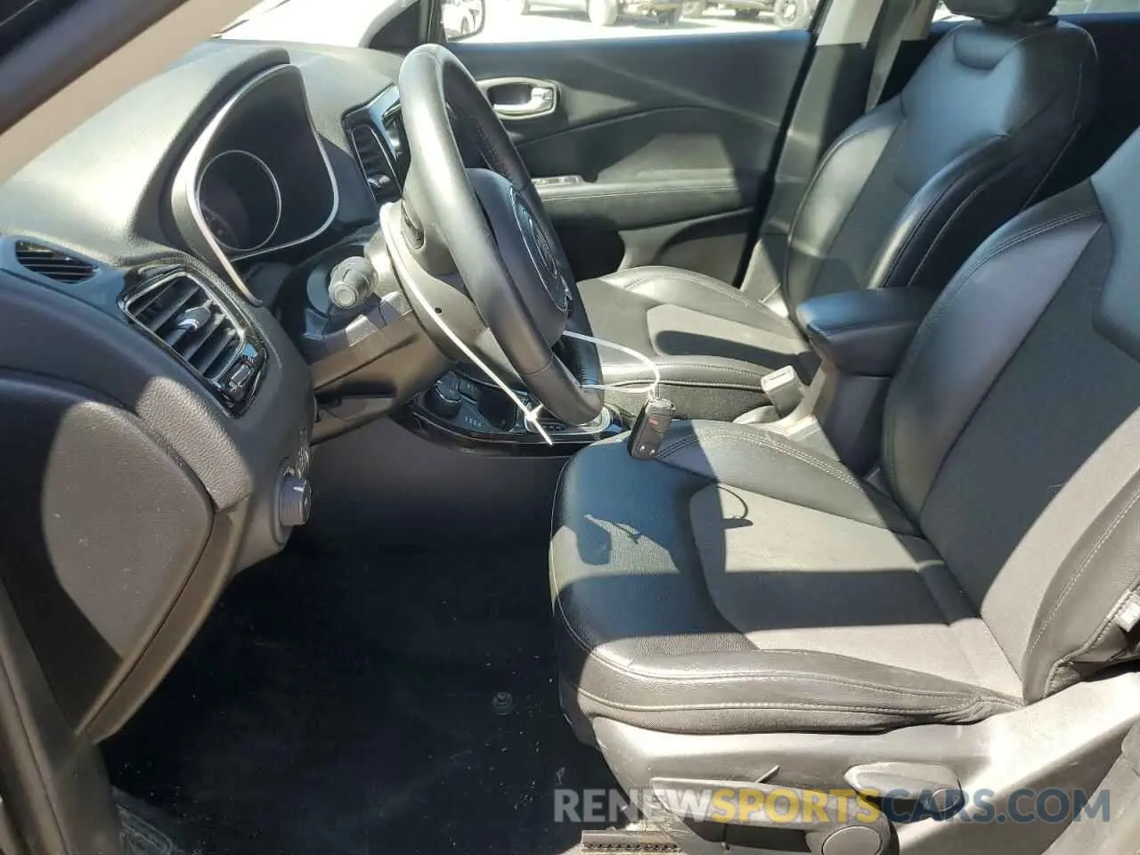 7 Photograph of a damaged car 3C4NJDBB7KT652855 JEEP COMPASS 2019