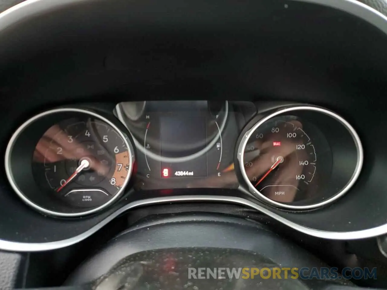 9 Photograph of a damaged car 3C4NJDBB7KT652855 JEEP COMPASS 2019