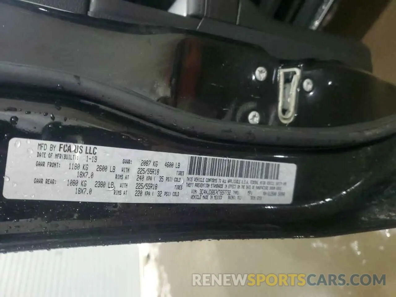 13 Photograph of a damaged car 3C4NJDBB7KT697732 JEEP COMPASS 2019