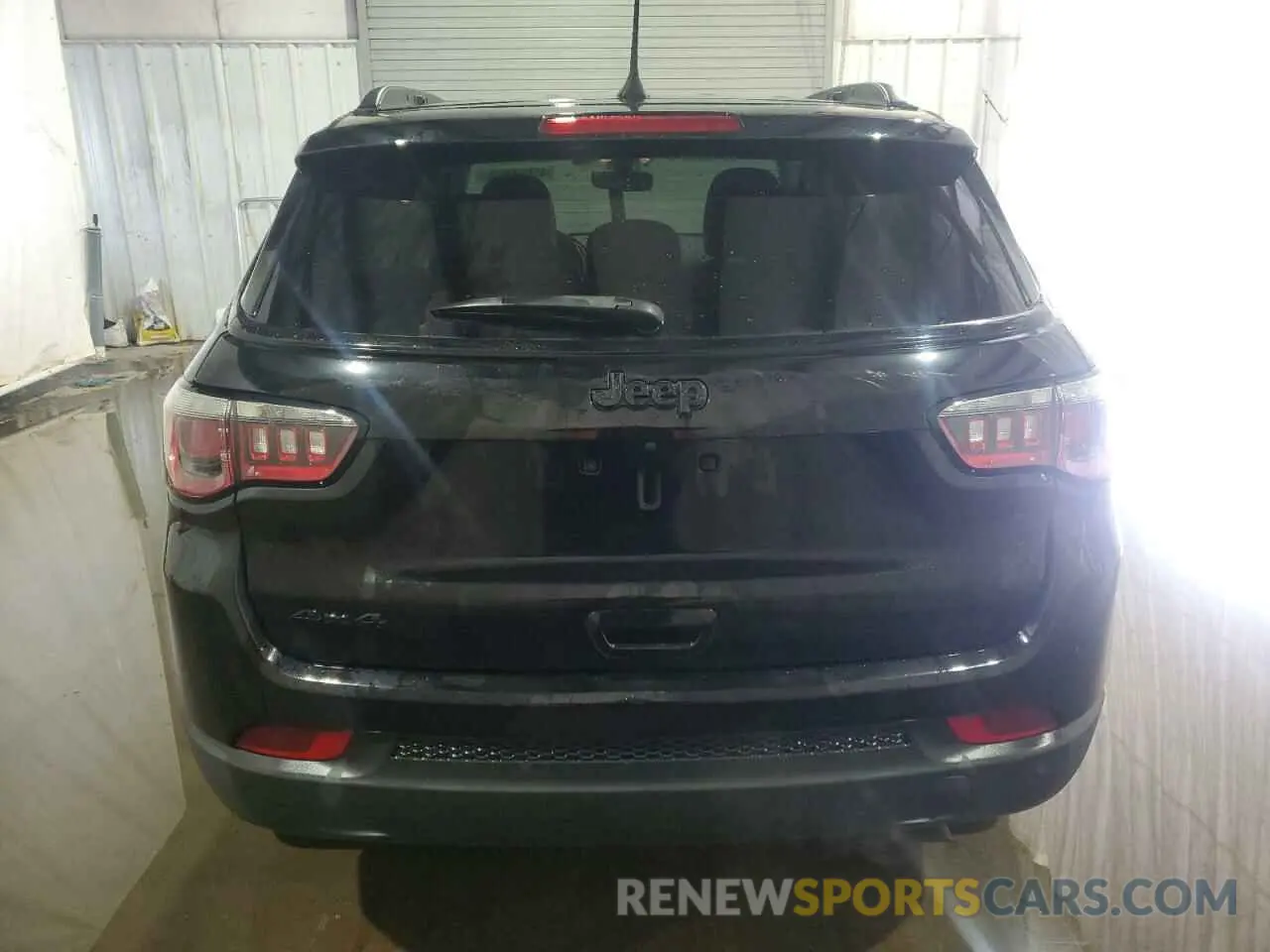 6 Photograph of a damaged car 3C4NJDBB7KT697732 JEEP COMPASS 2019