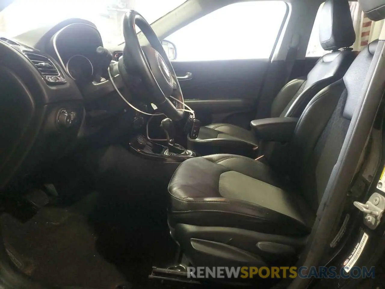 7 Photograph of a damaged car 3C4NJDBB7KT697732 JEEP COMPASS 2019