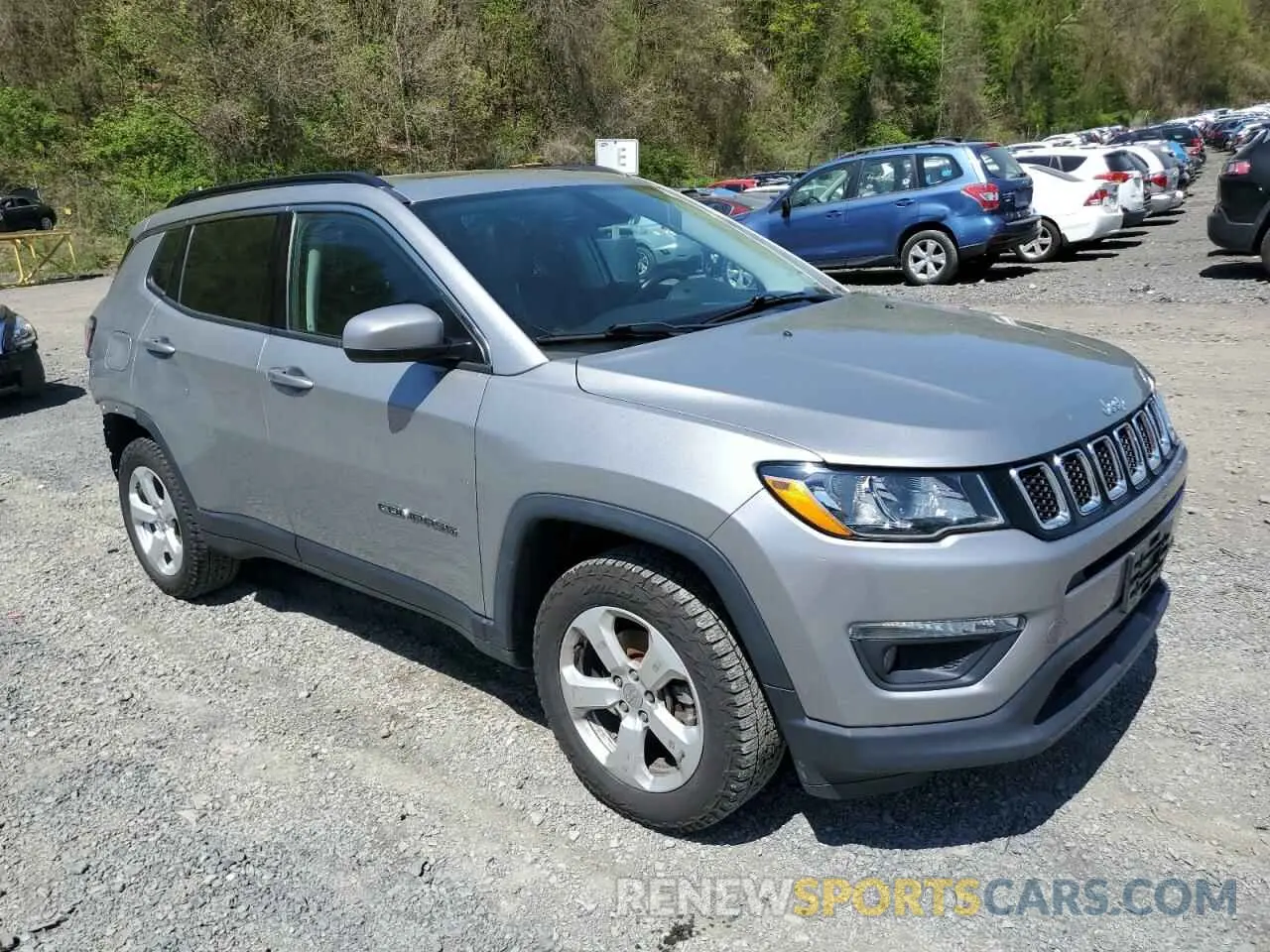 4 Photograph of a damaged car 3C4NJDBB7KT703433 JEEP COMPASS 2019