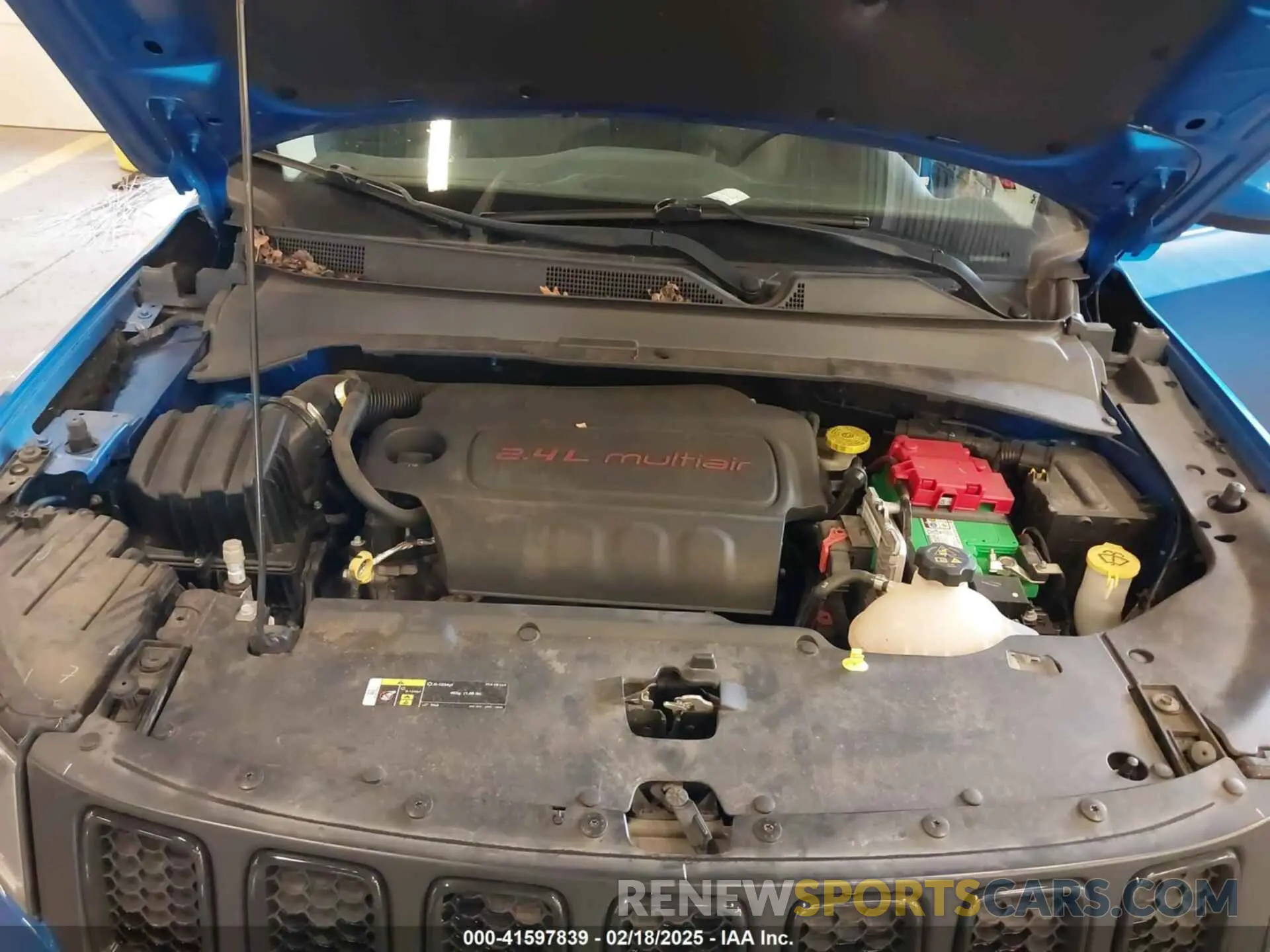 10 Photograph of a damaged car 3C4NJDBB7KT741048 JEEP COMPASS 2019