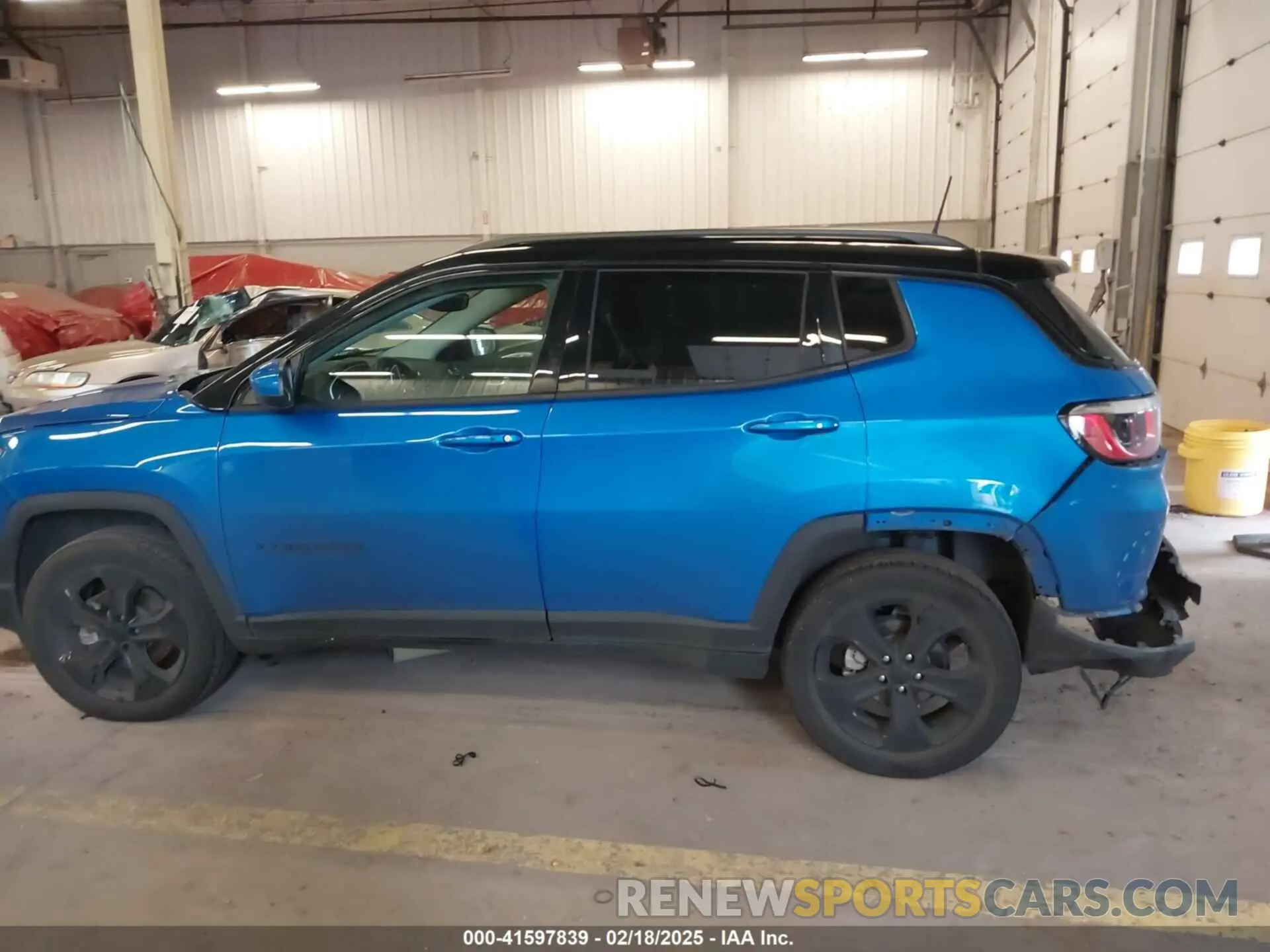 14 Photograph of a damaged car 3C4NJDBB7KT741048 JEEP COMPASS 2019
