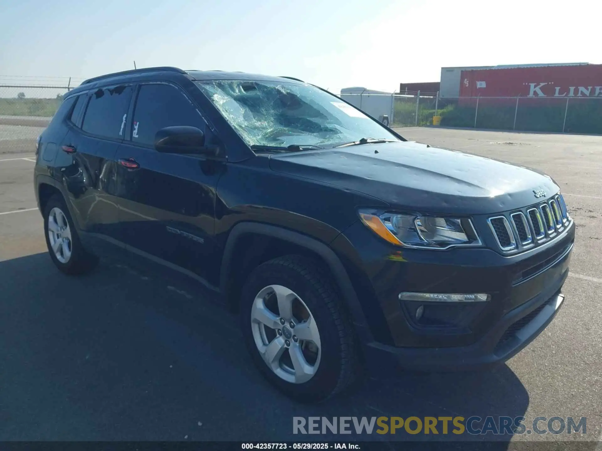 1 Photograph of a damaged car 3C4NJDBB7KT761185 JEEP COMPASS 2019