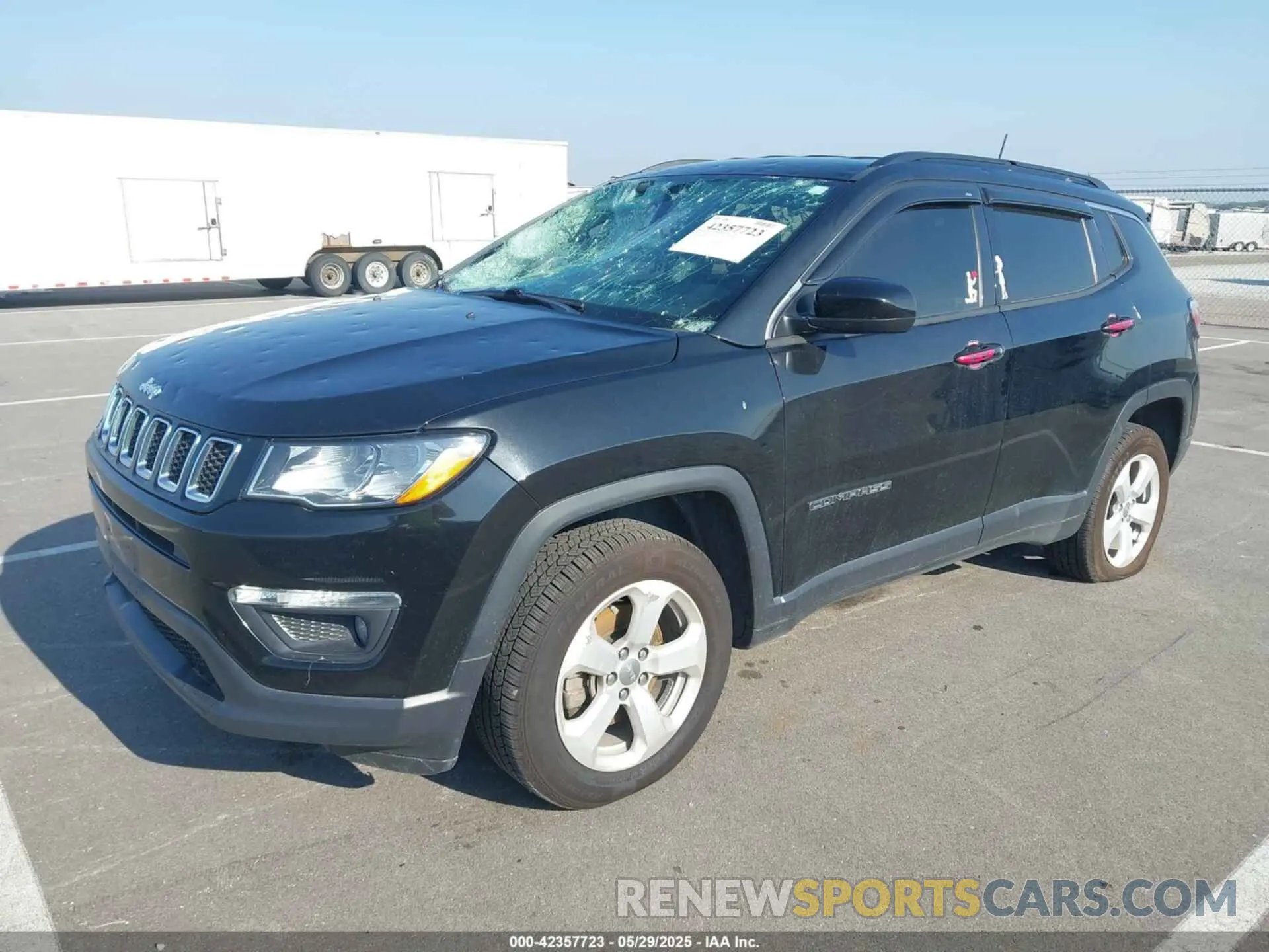 2 Photograph of a damaged car 3C4NJDBB7KT761185 JEEP COMPASS 2019