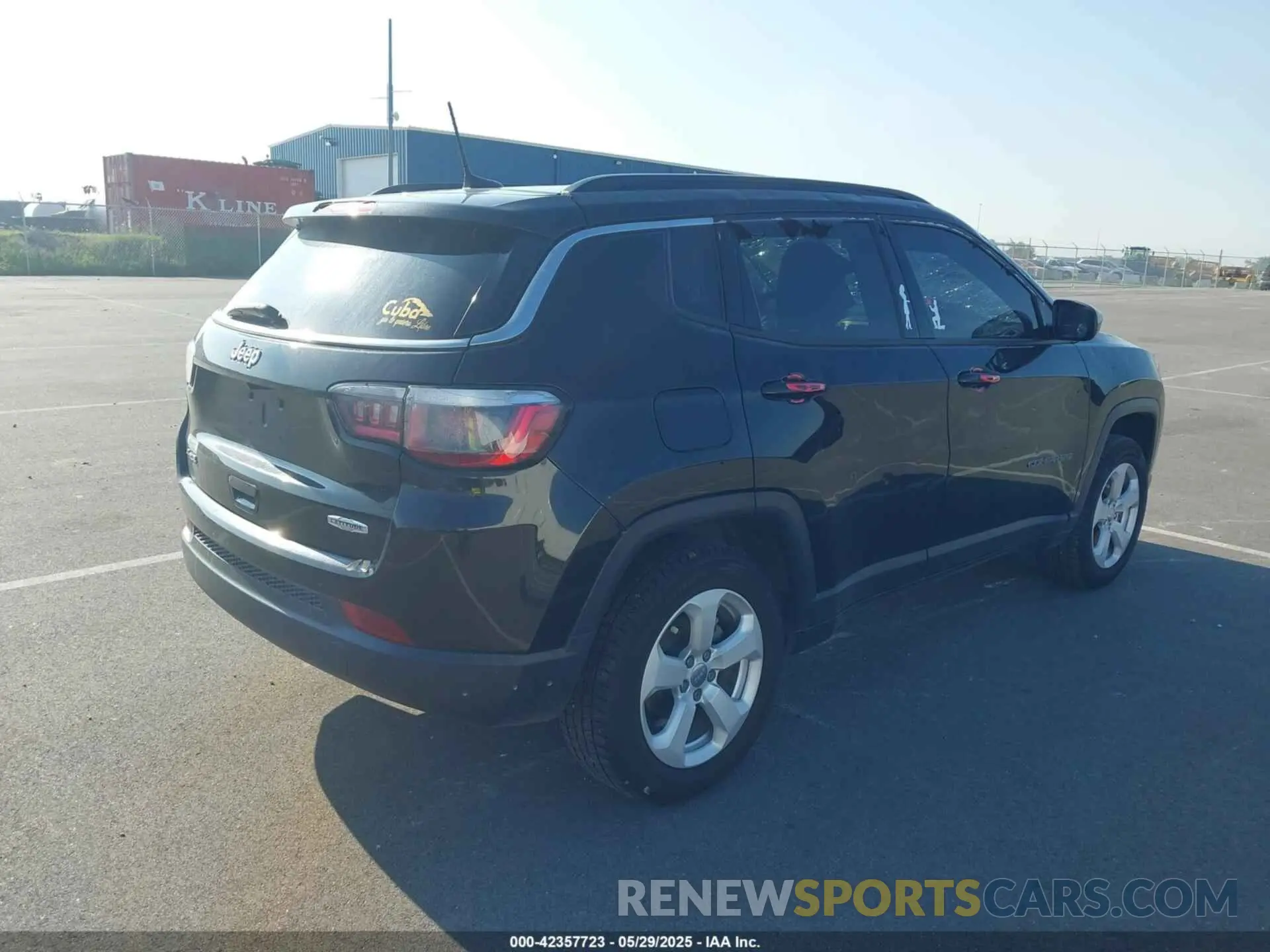 4 Photograph of a damaged car 3C4NJDBB7KT761185 JEEP COMPASS 2019